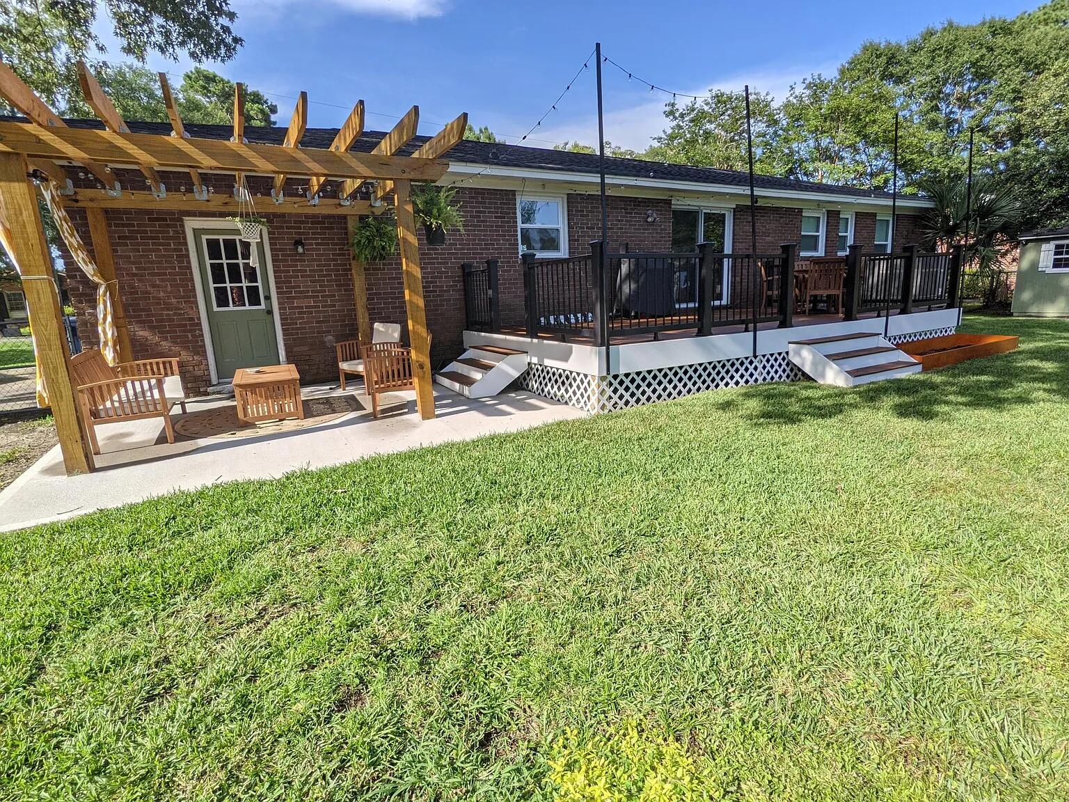 2235 N Dallerton Circle