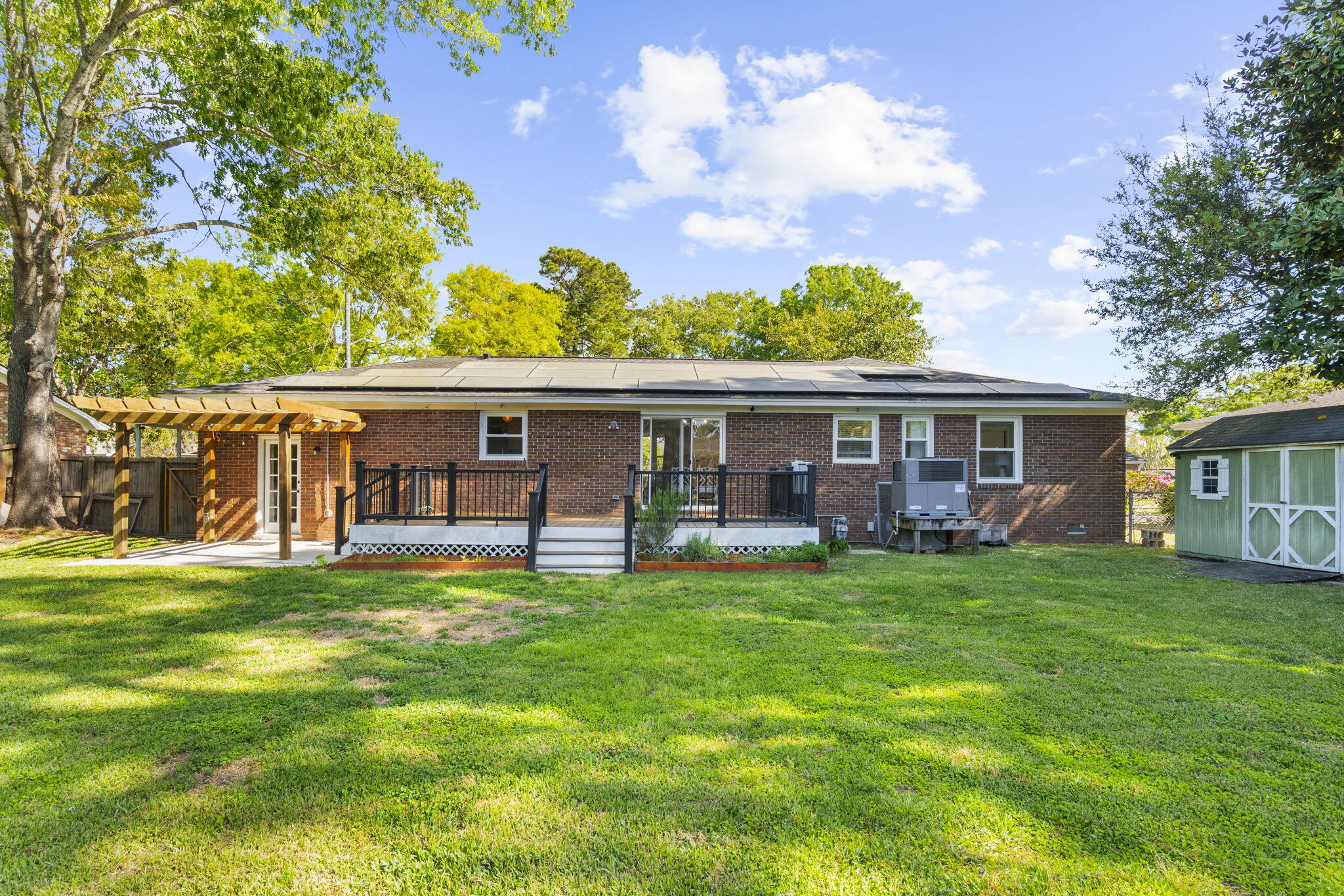 2235 N Dallerton Circle