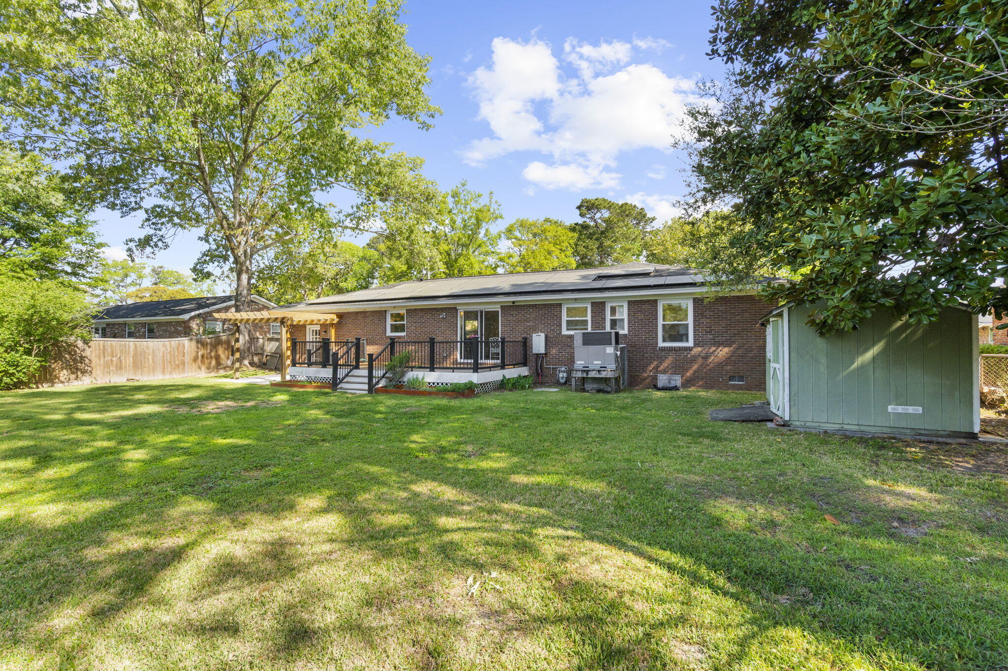 2235 N Dallerton Circle