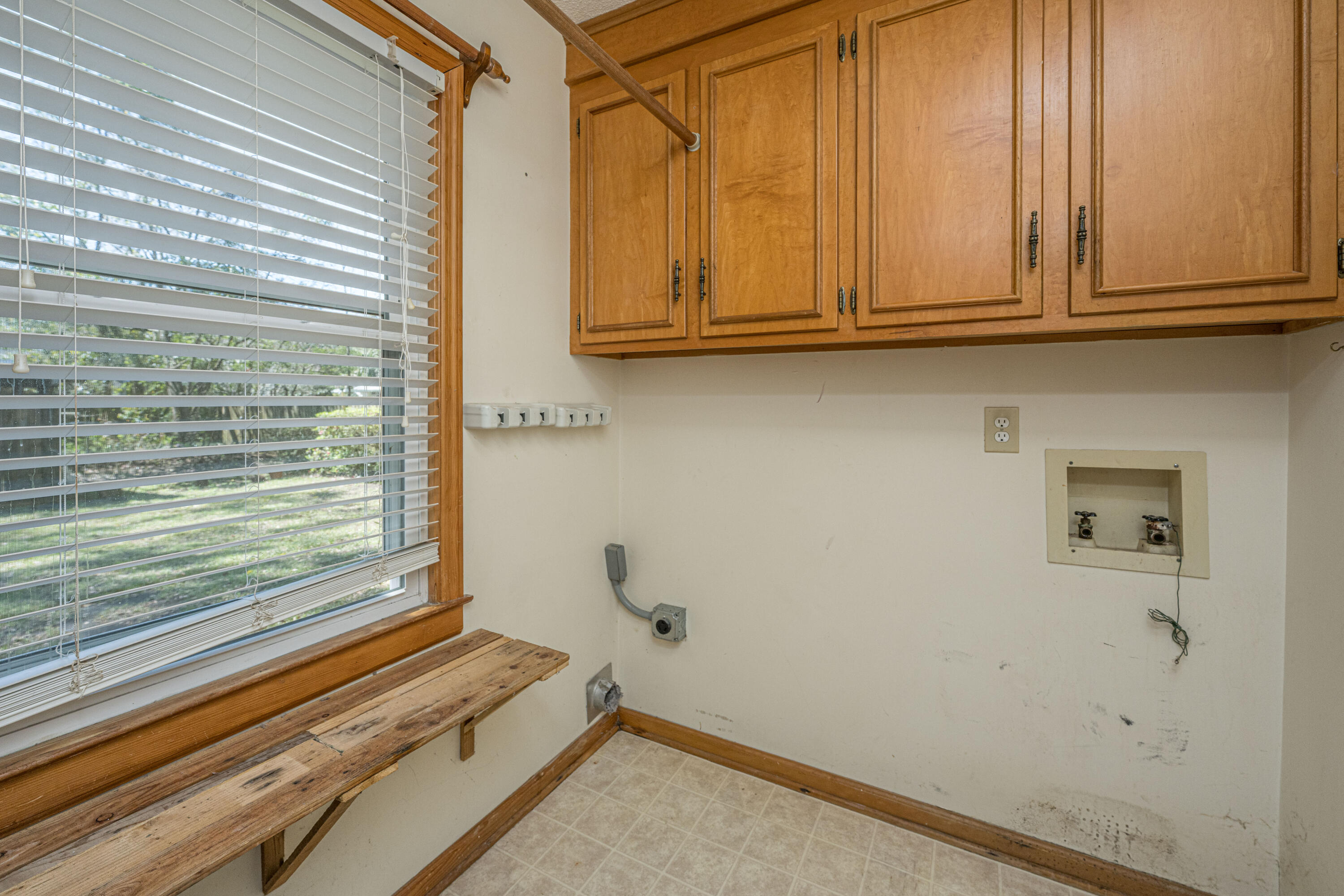 1519 Kentwood Circle