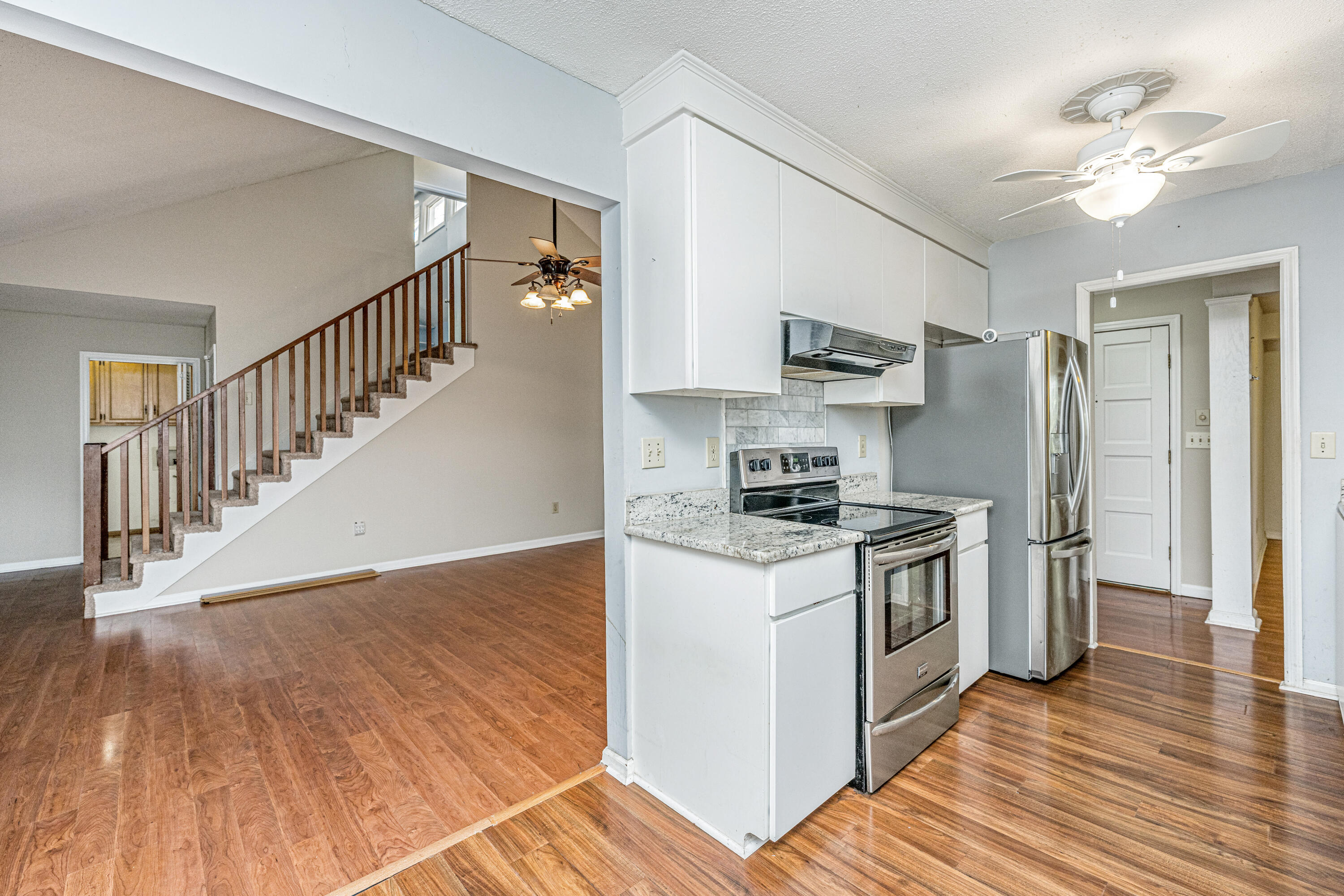 1519 Kentwood Circle