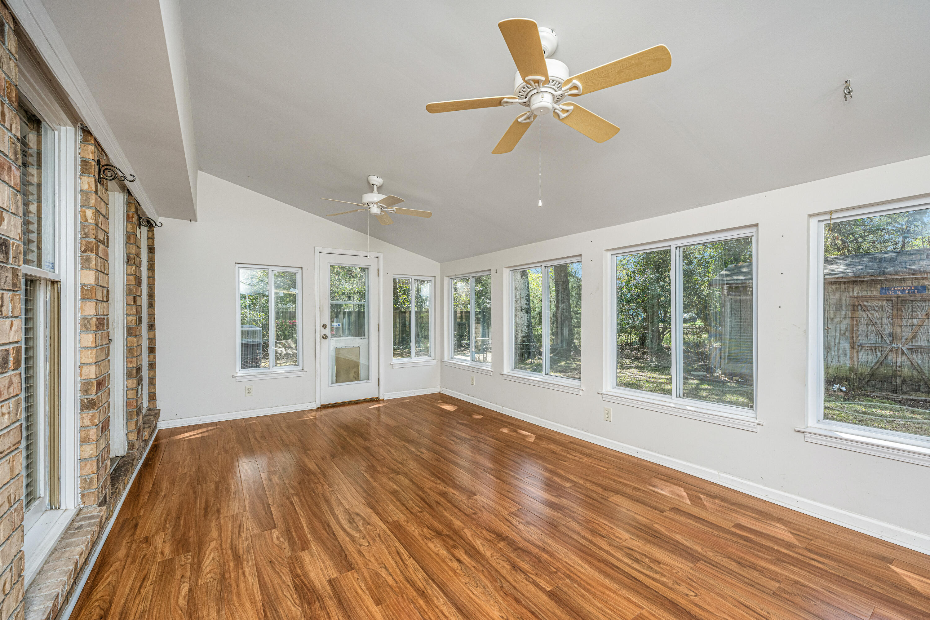 1519 Kentwood Circle