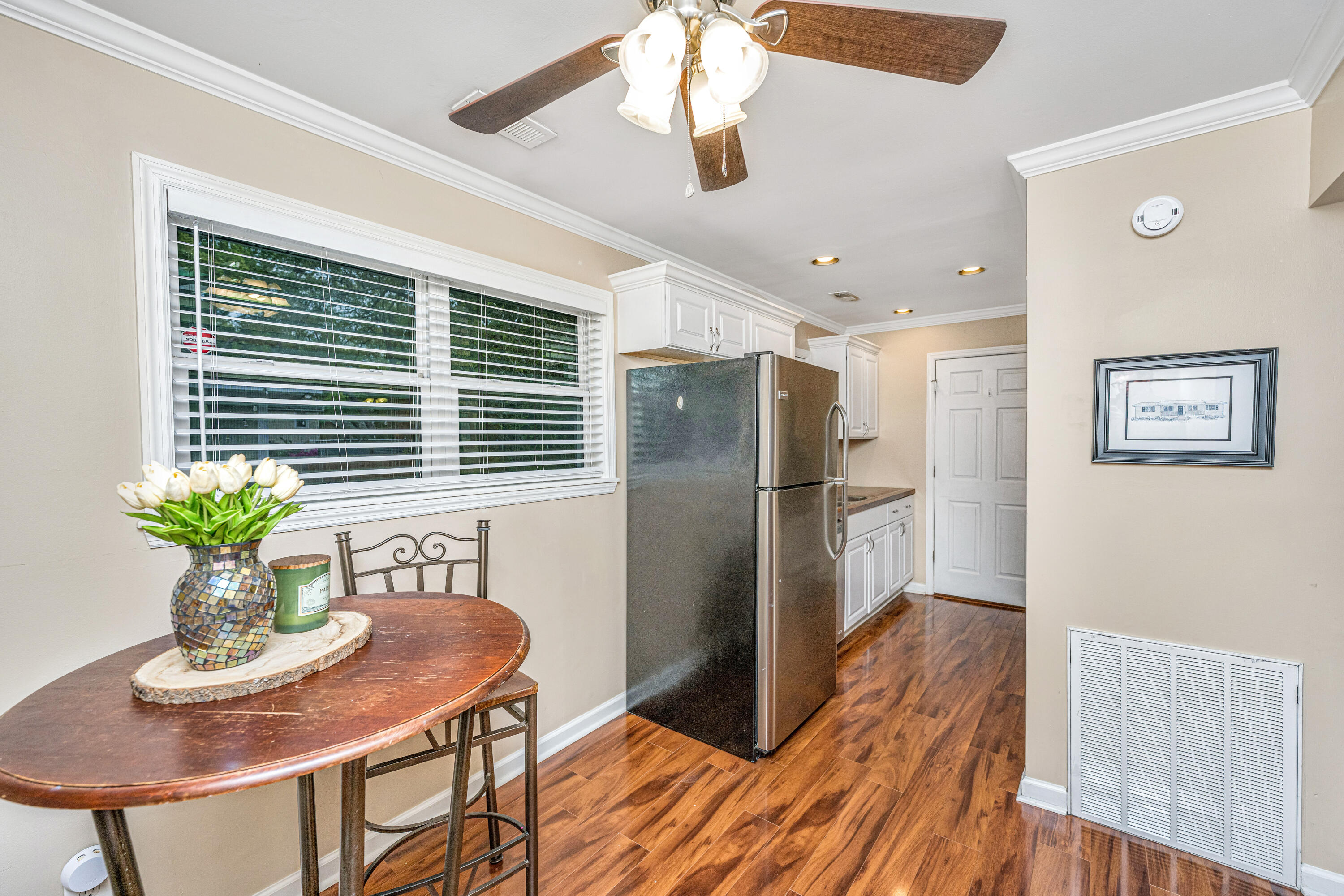 1240 Camelia Road