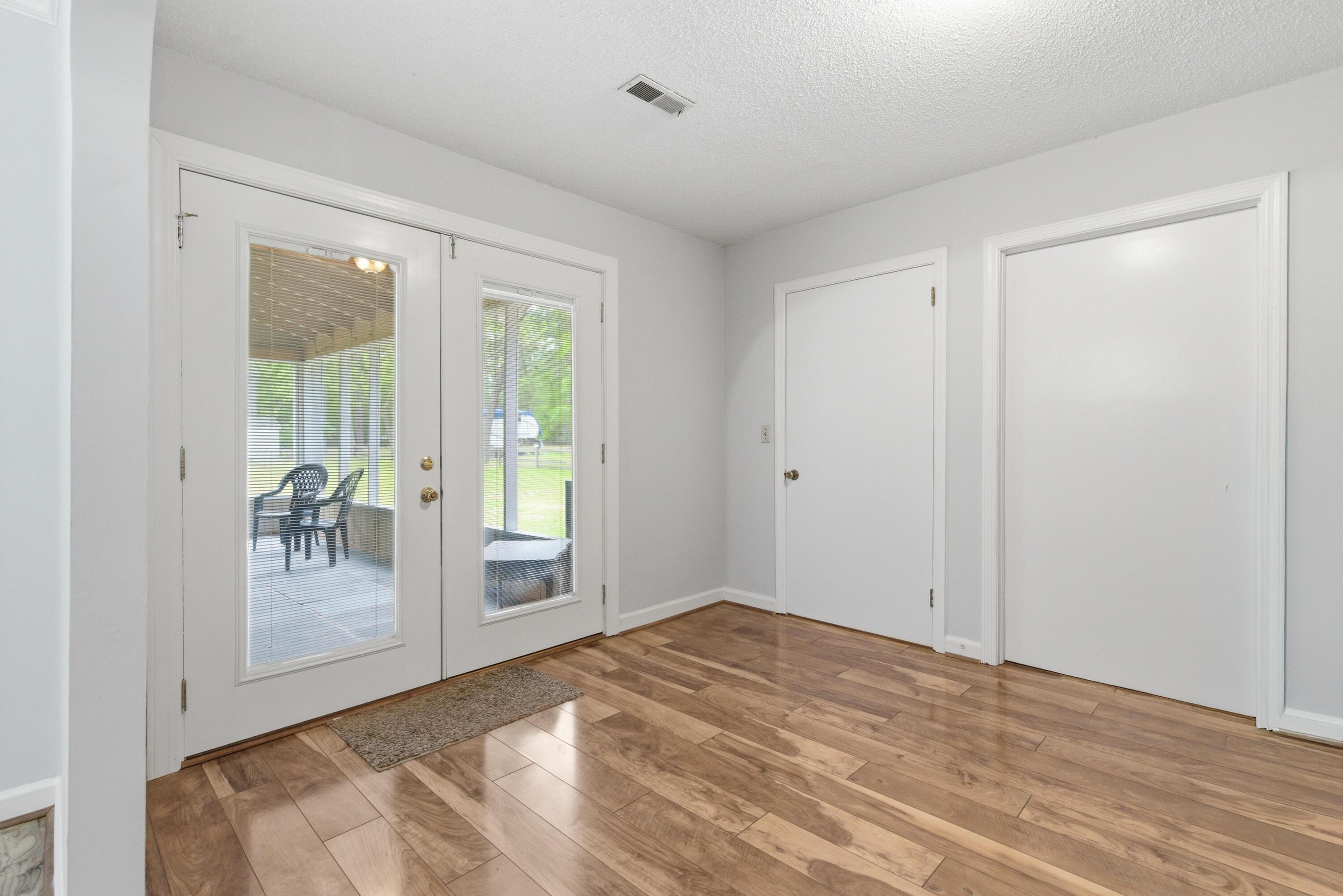 1005 Sanoree Drive