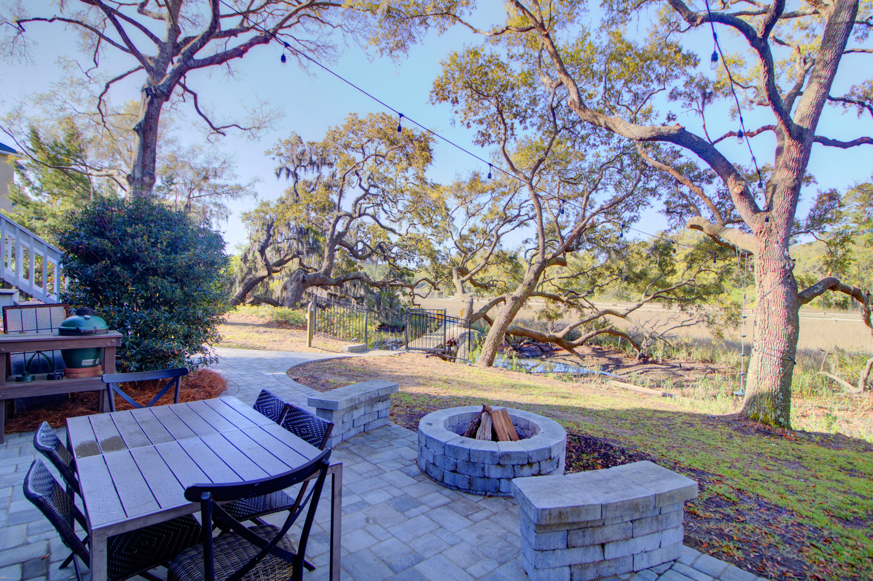 887 Parrot Creek Way