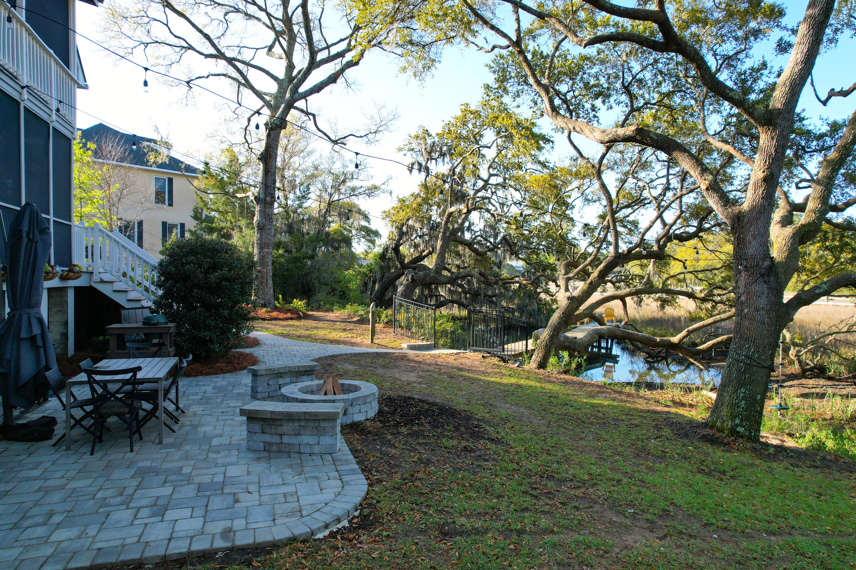 887 Parrot Creek Way