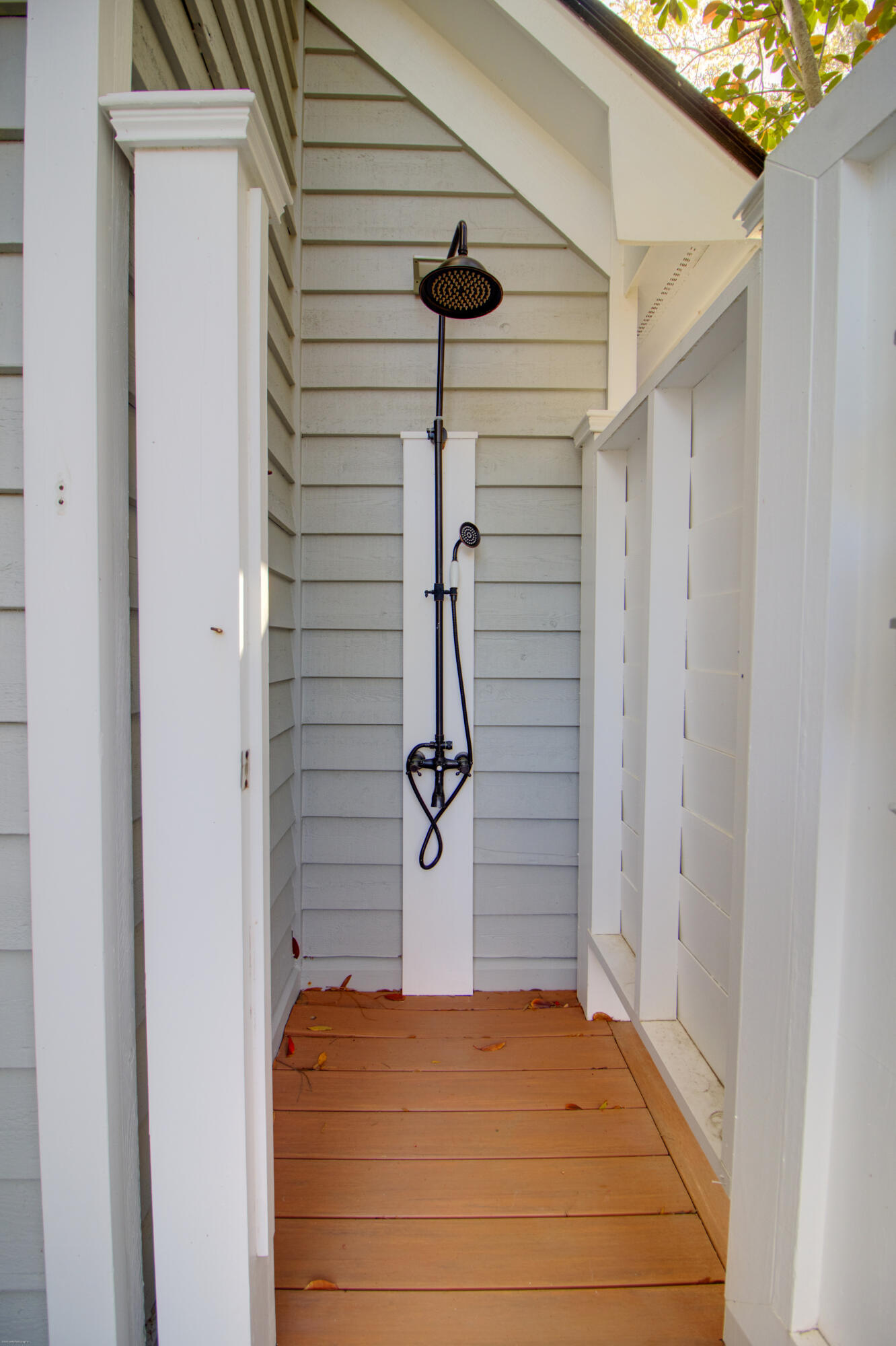 887 Parrot Creek Way