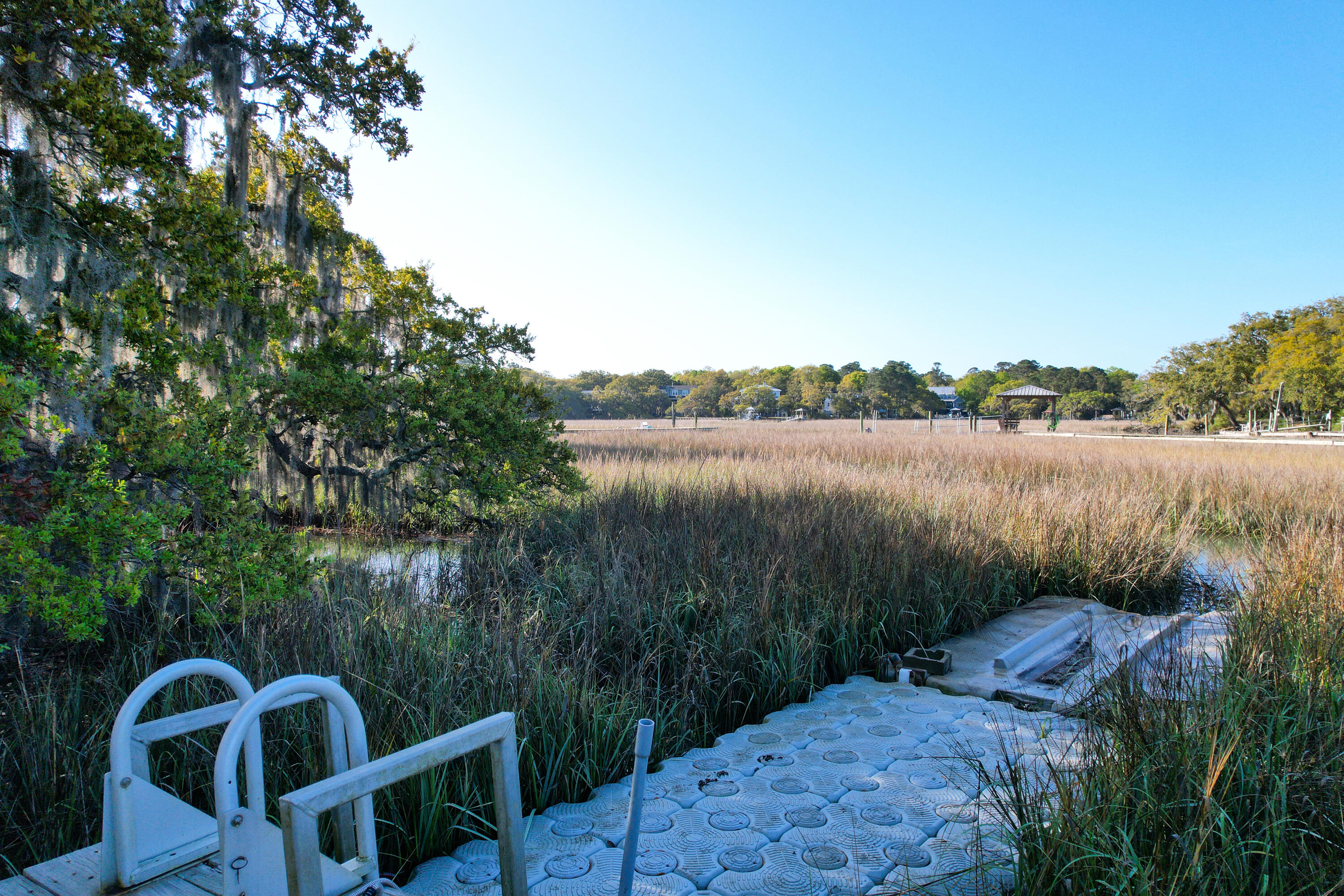 887 Parrot Creek Way