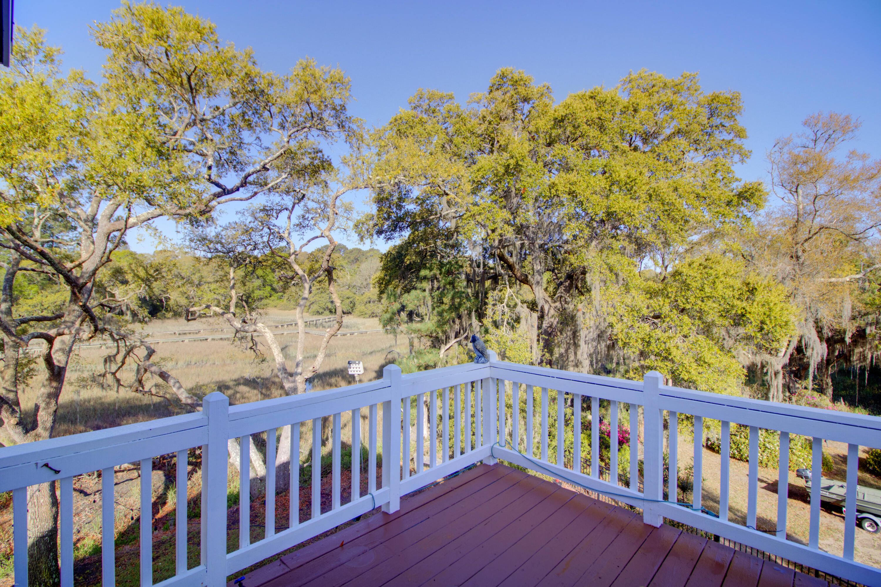 887 Parrot Creek Way