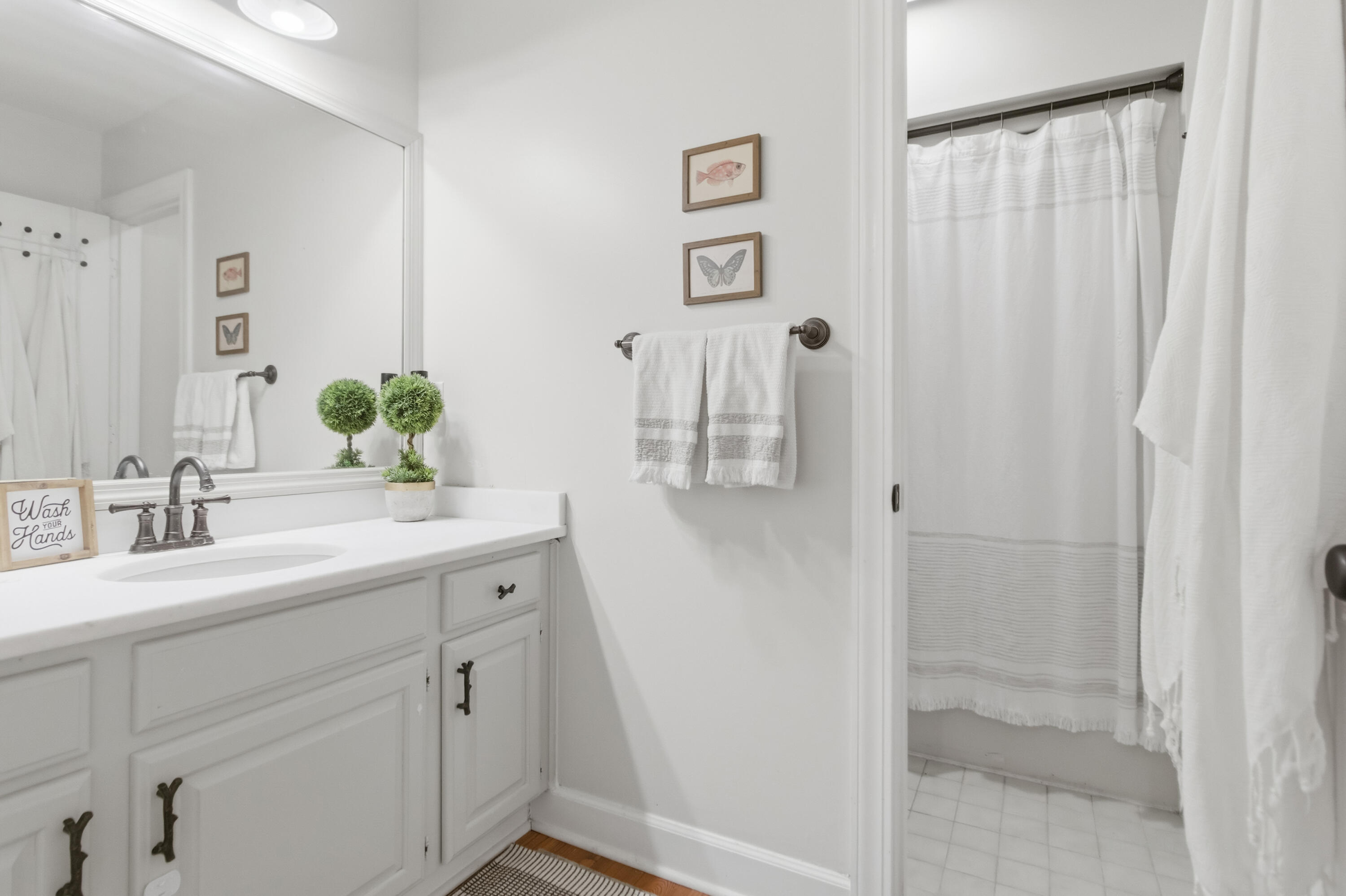 887 Parrot Creek Way