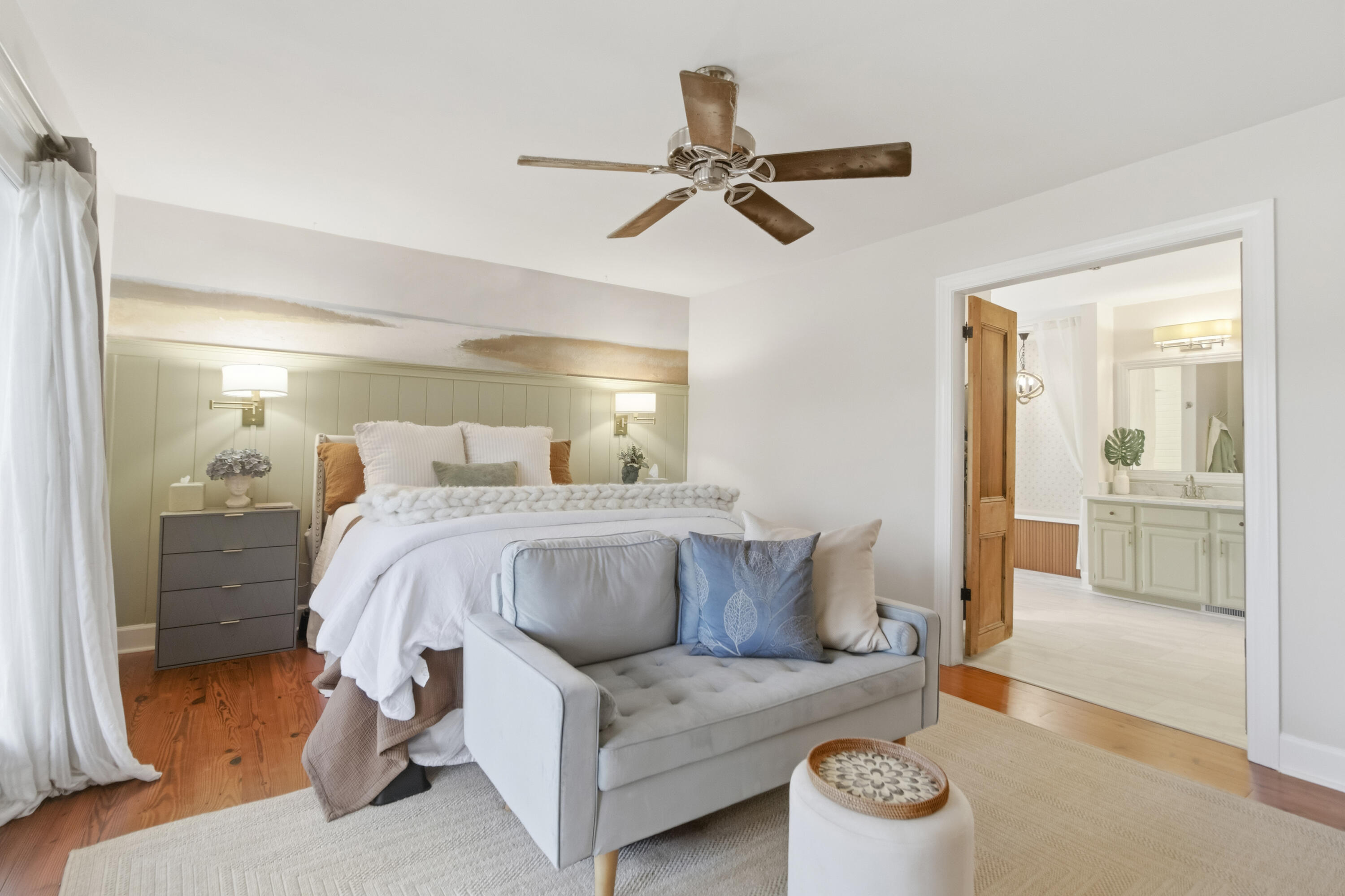 887 Parrot Creek Way