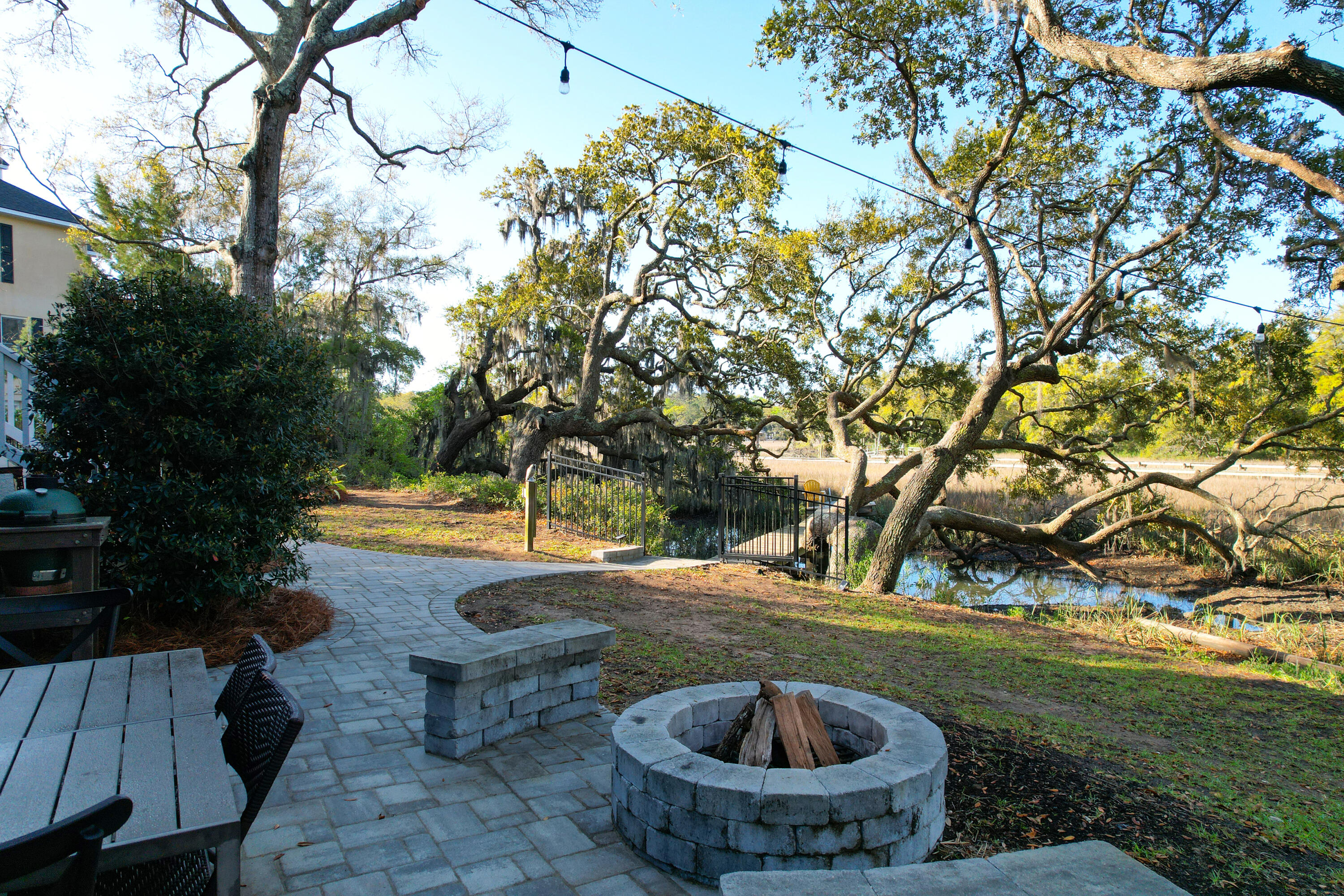 887 Parrot Creek Way