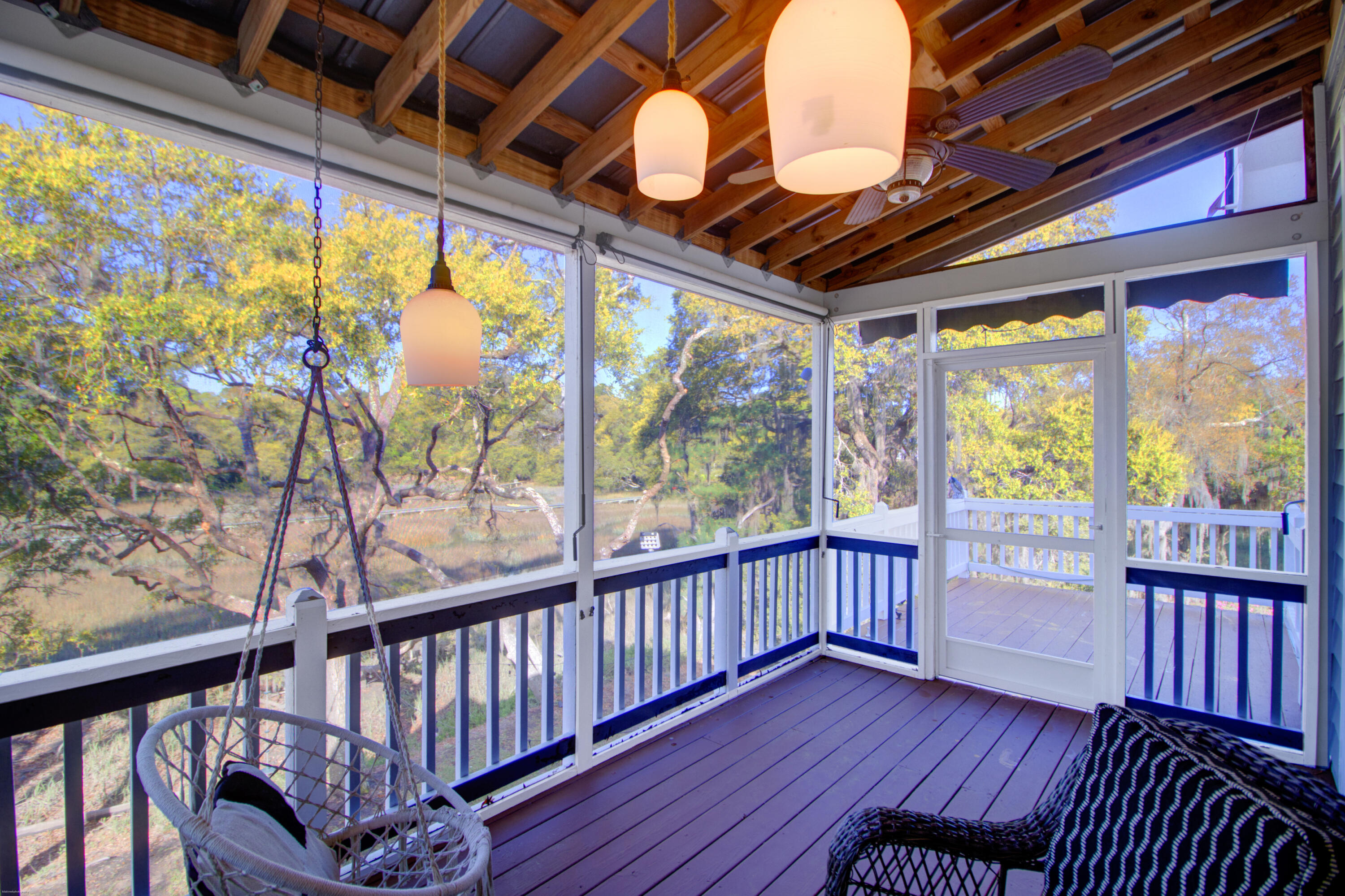 887 Parrot Creek Way