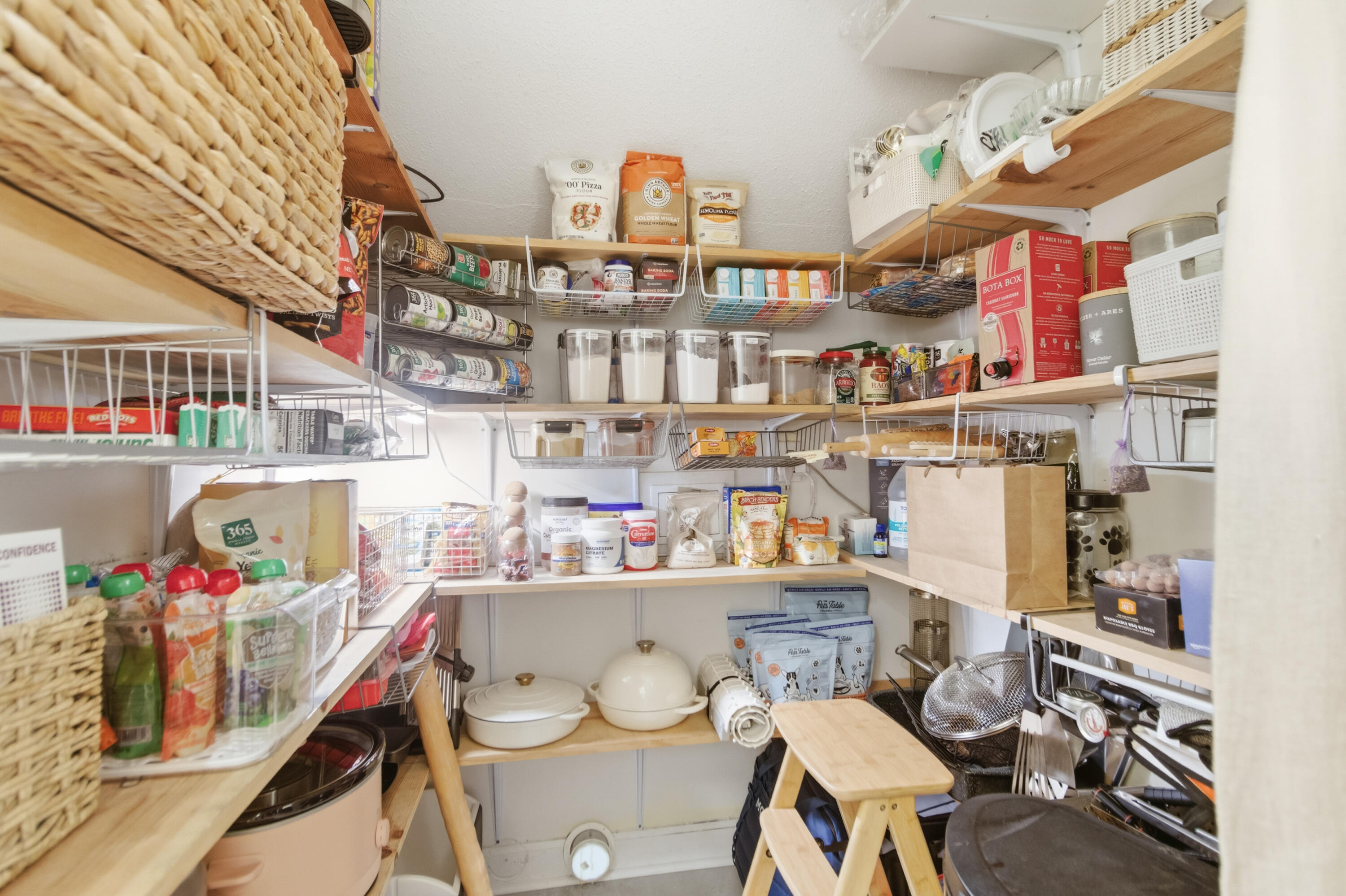 887 Parrot Creek Way