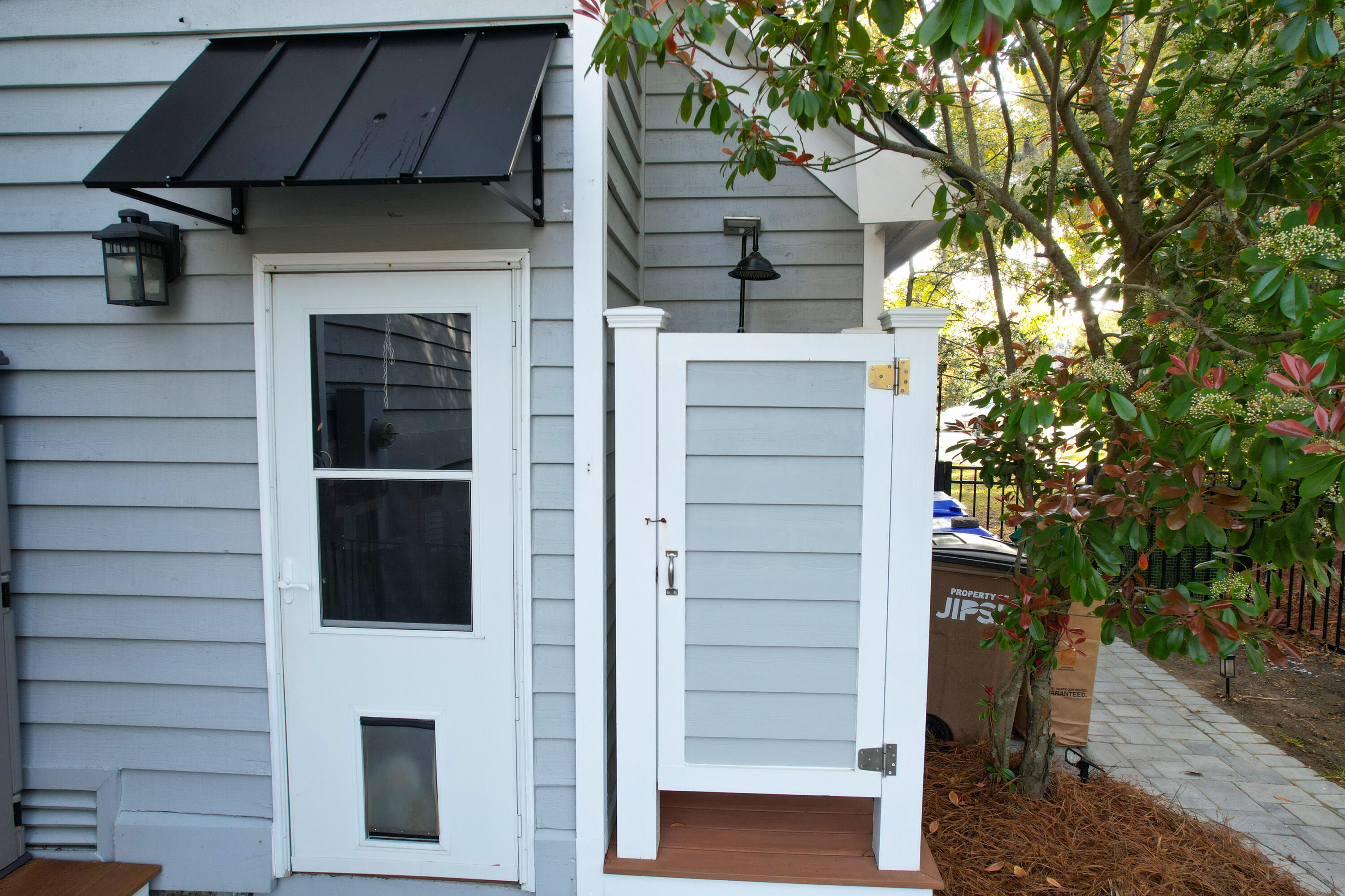 887 Parrot Creek Way