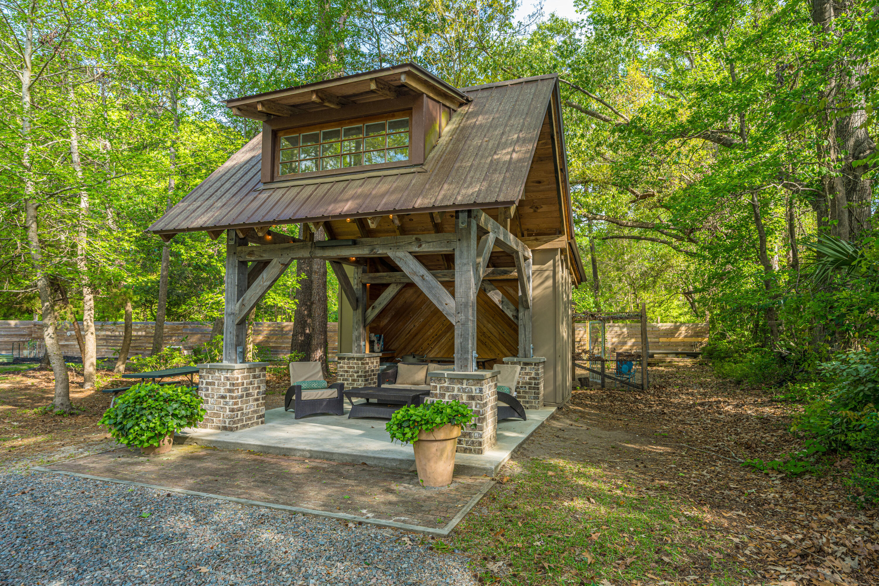 7011 Crest Court