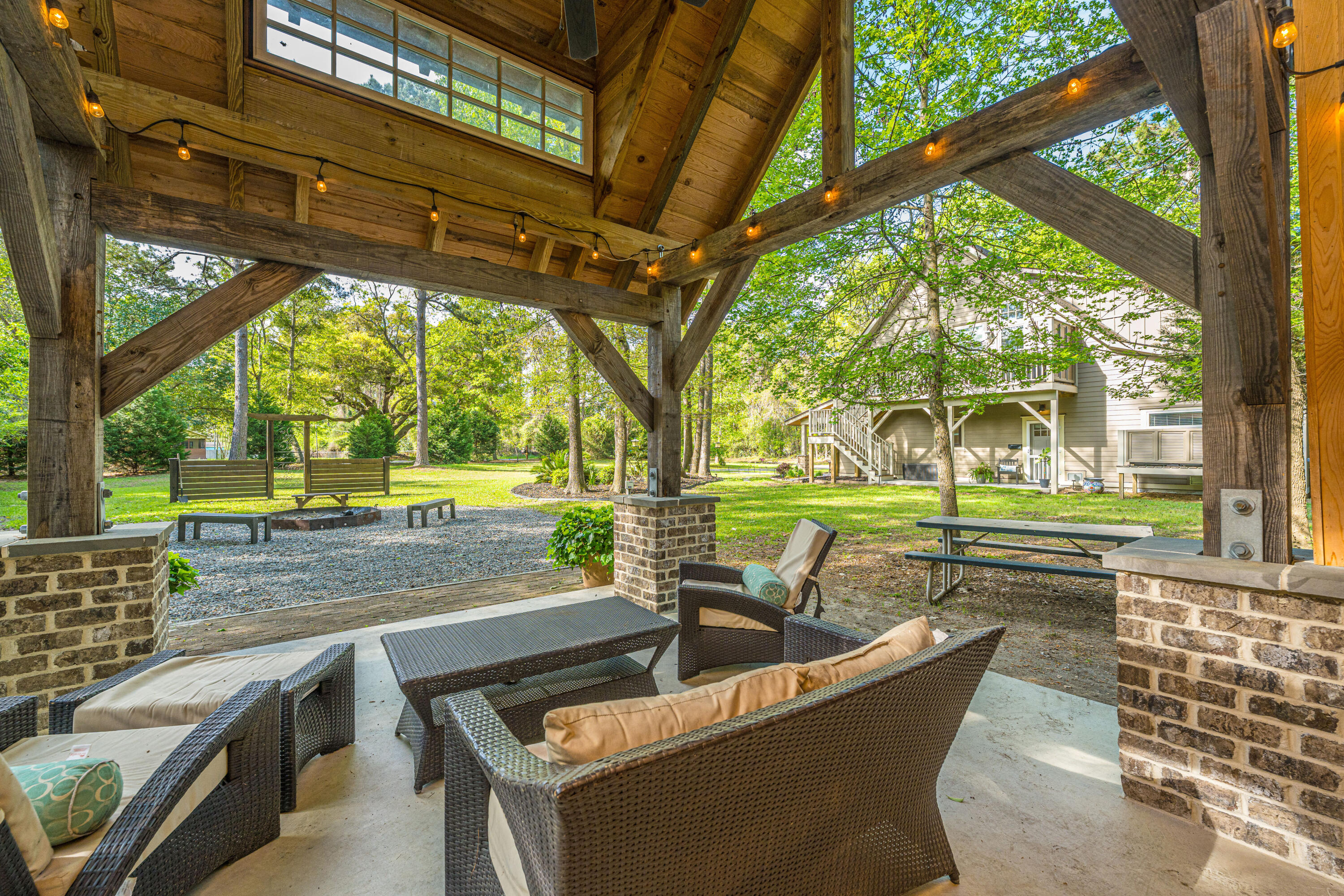 7011 Crest Court