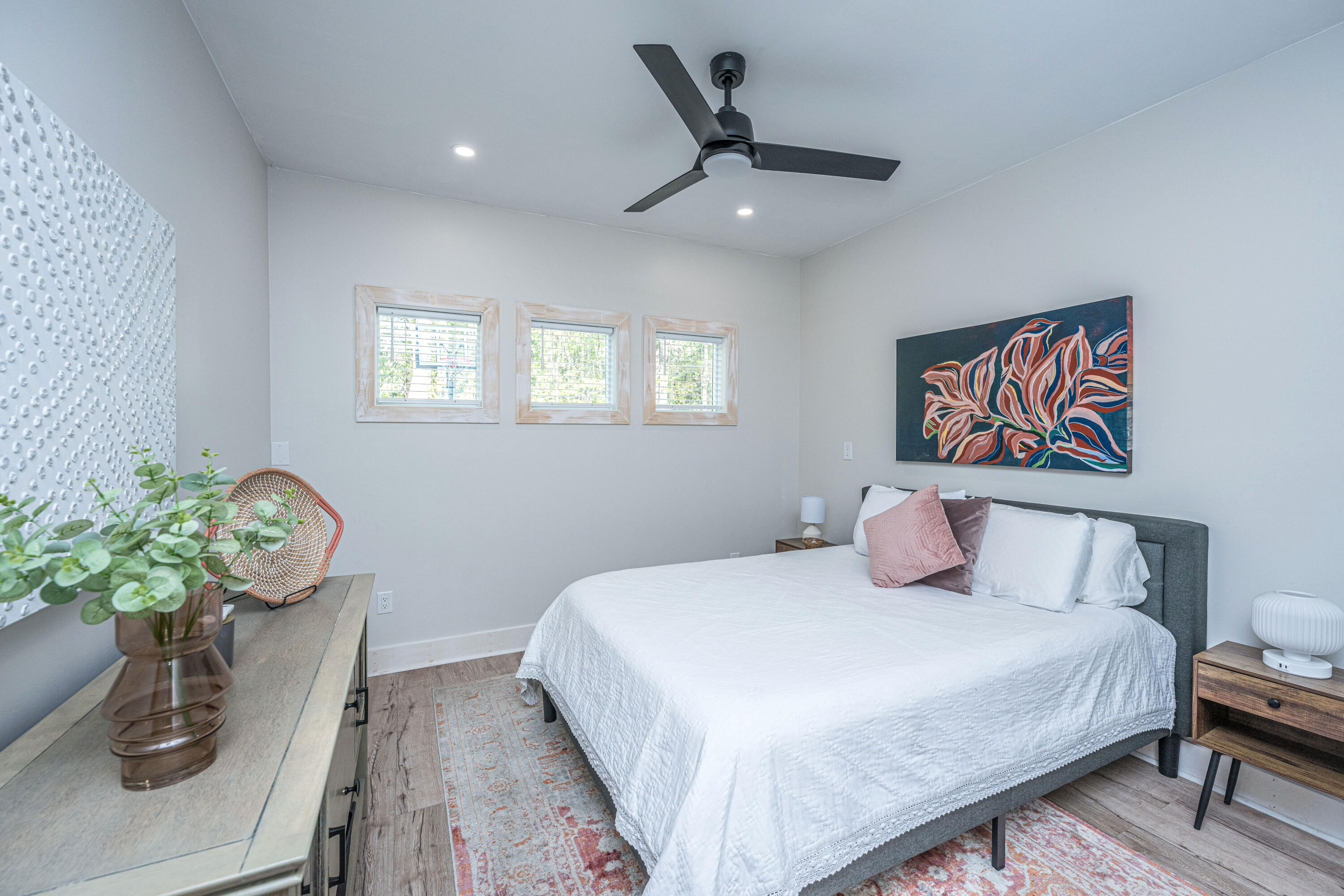 7011 Crest Court