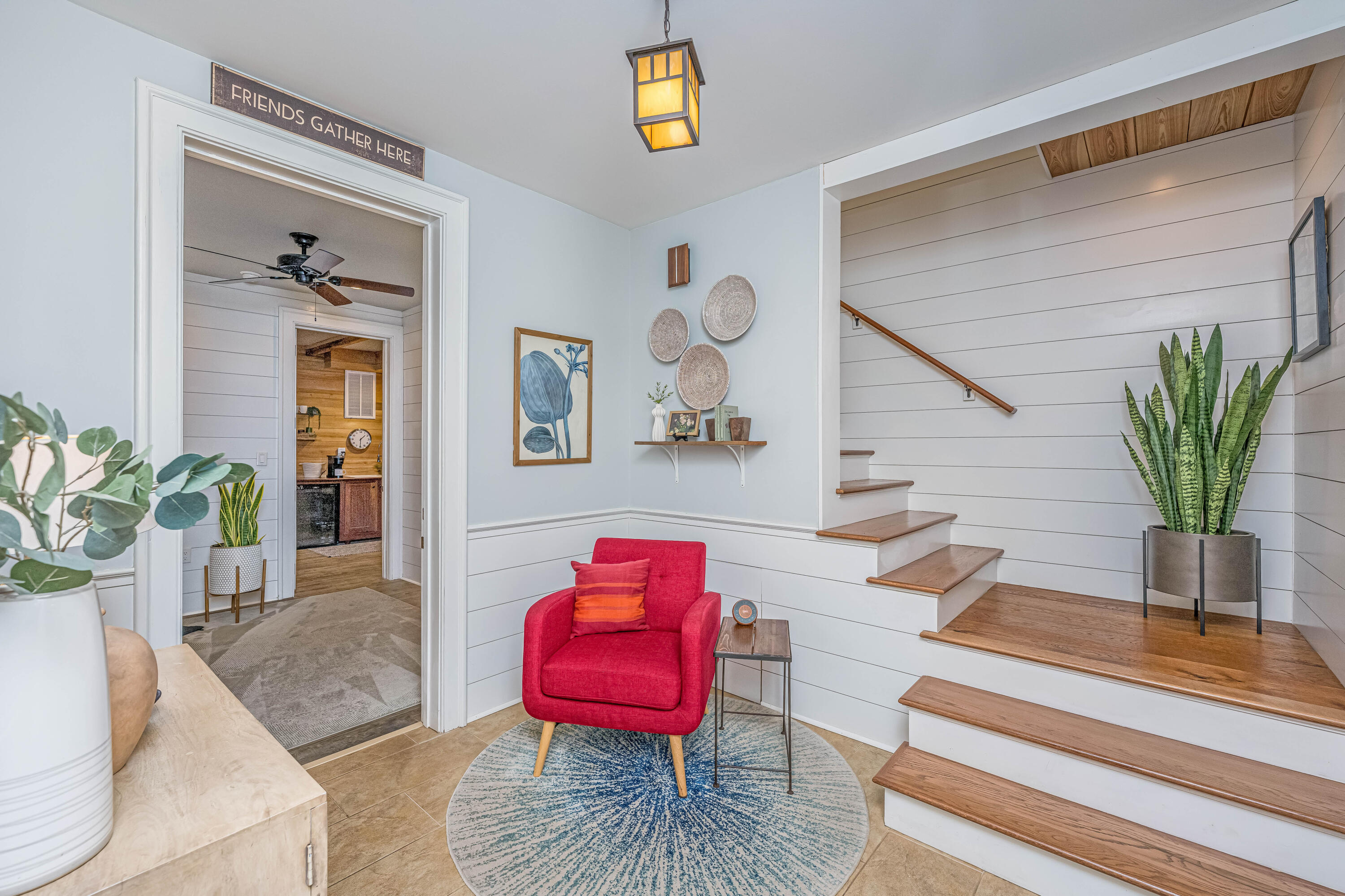 7011 Crest Court