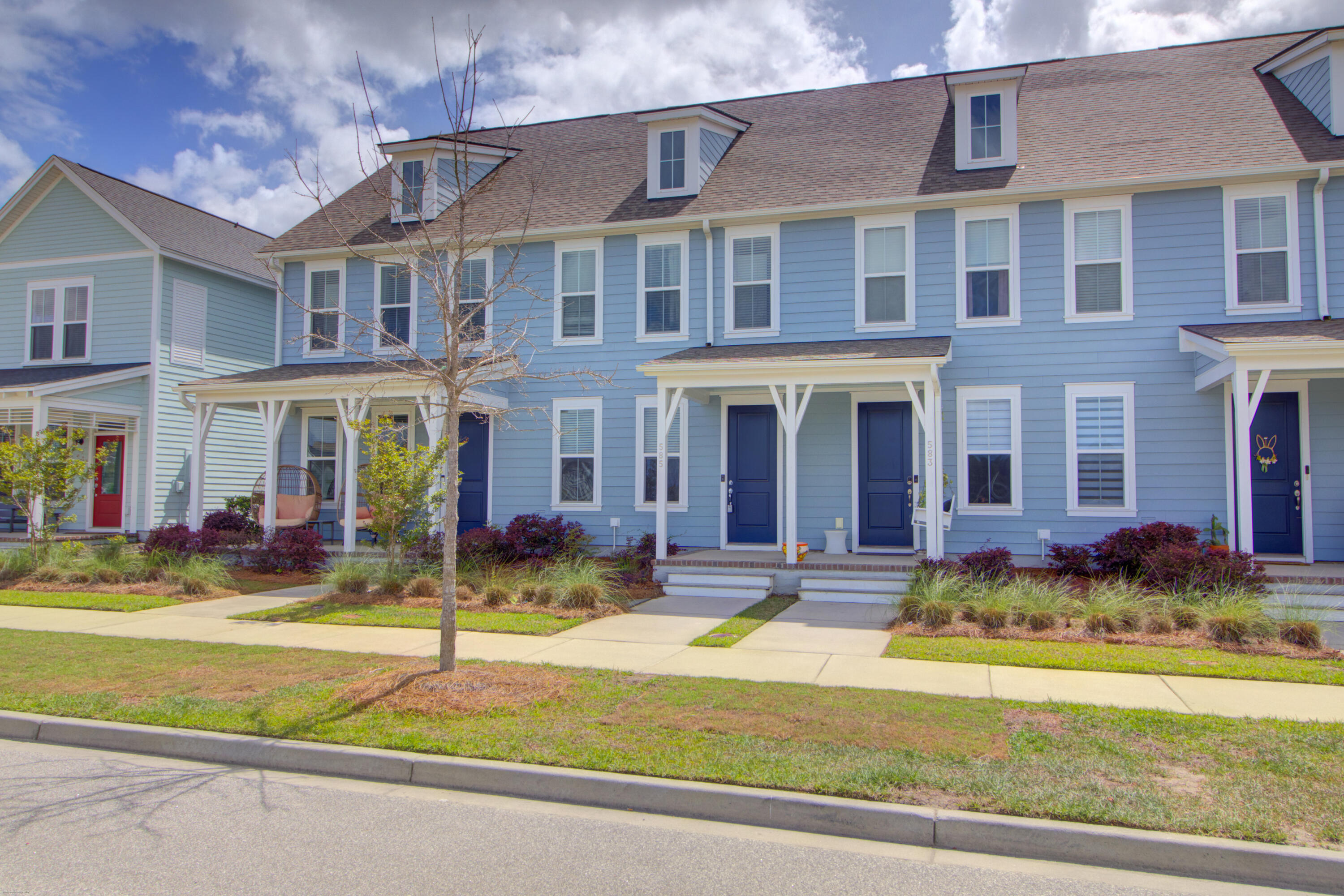 585 Blueway Avenue