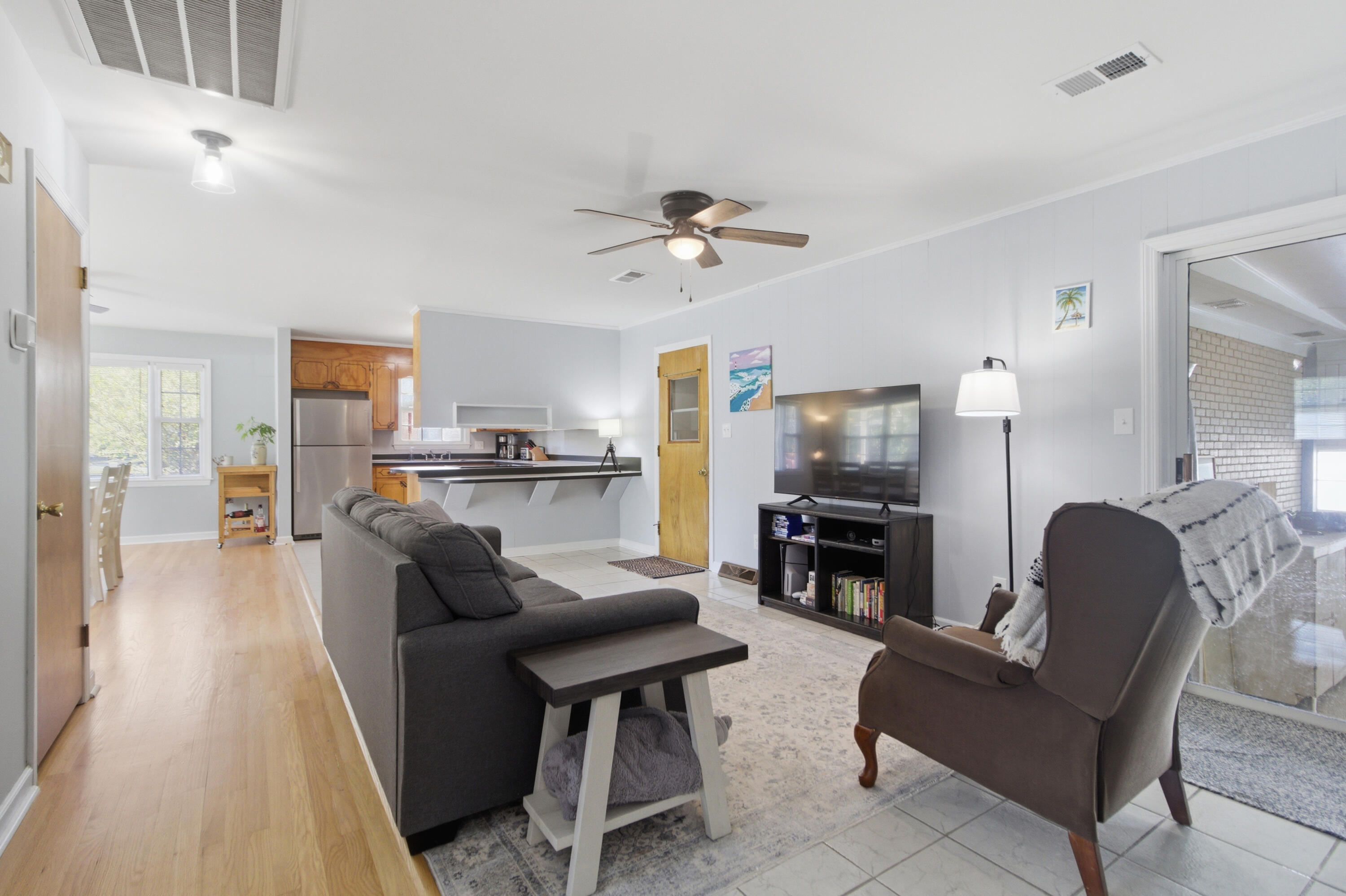 1084 Honeysuckle Lane