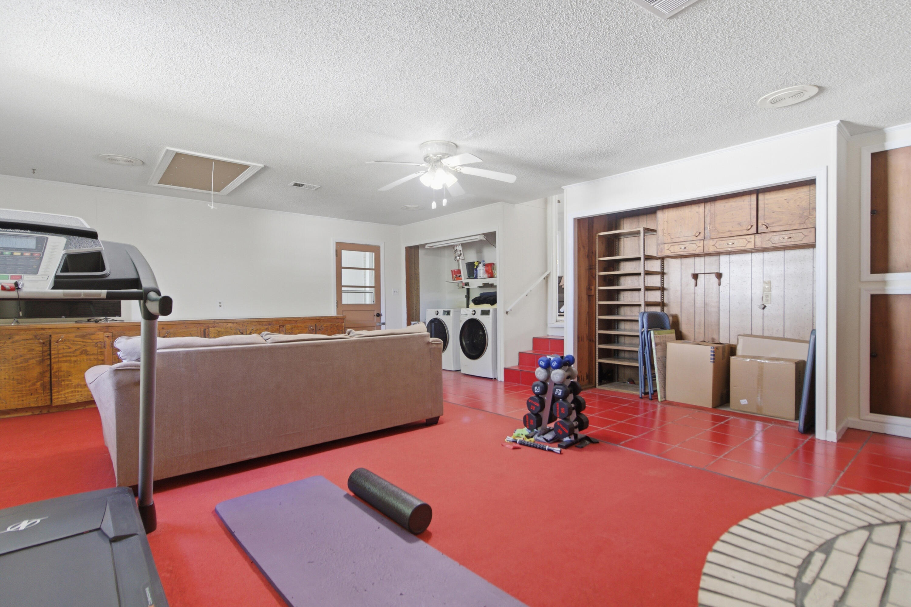 1084 Honeysuckle Lane