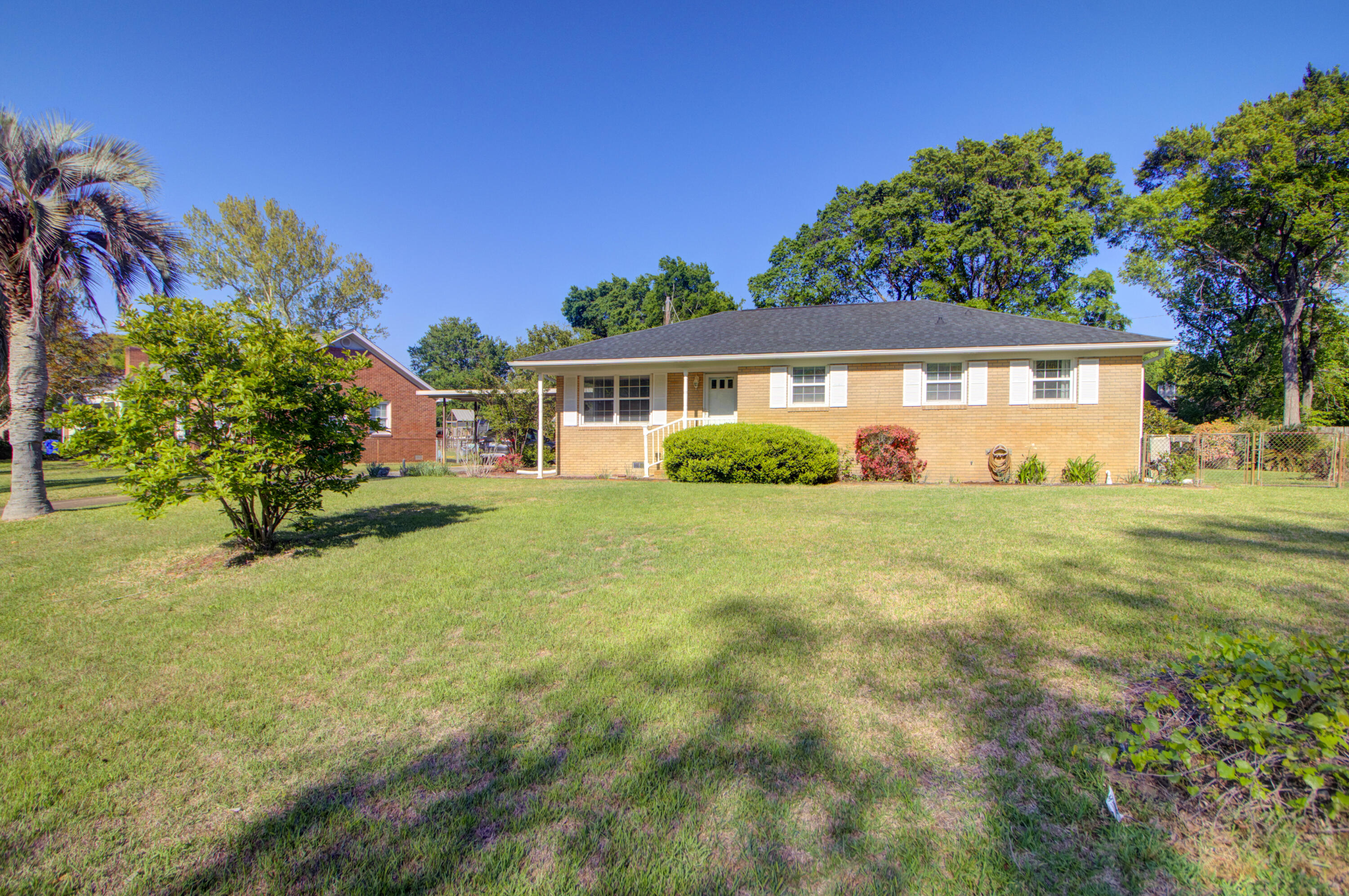1084 Honeysuckle Lane