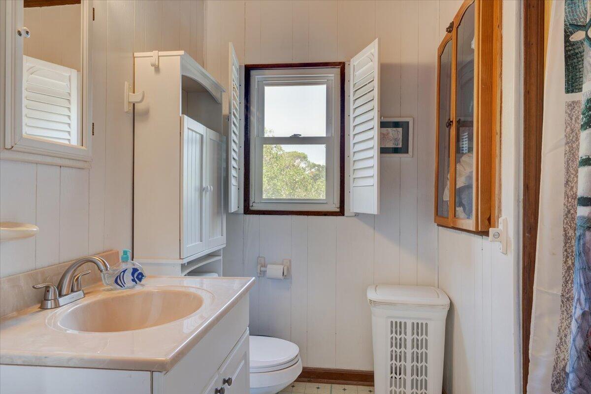 1302 E Ashley Avenue