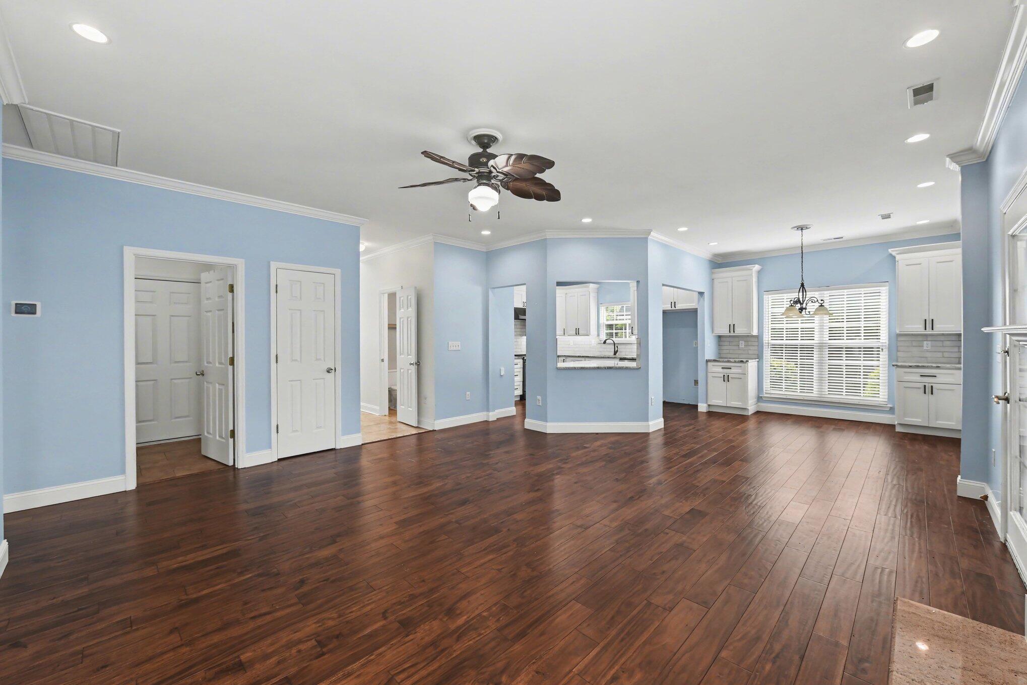 5400 Red Tip Lane
