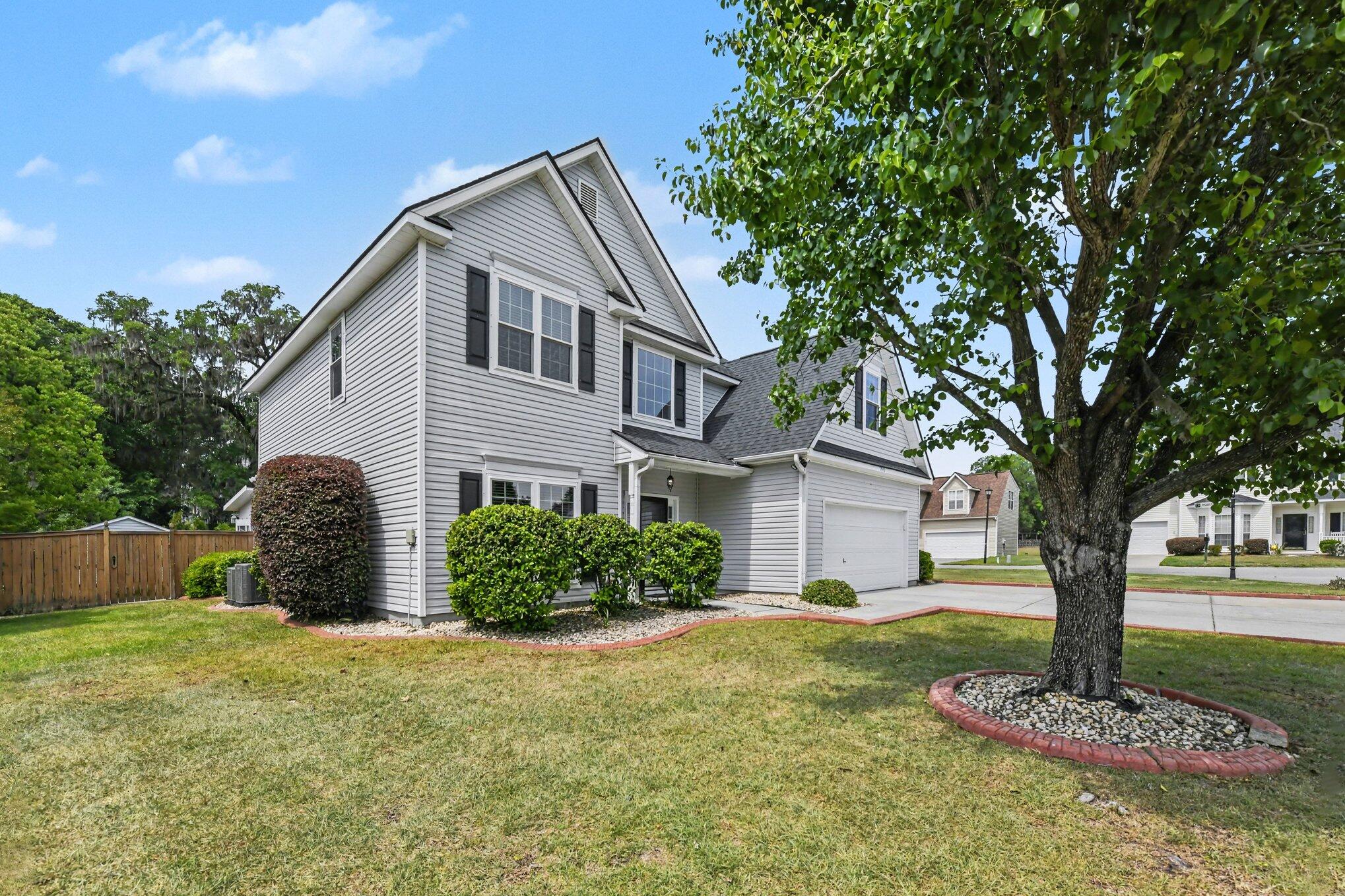 5400 Red Tip Lane