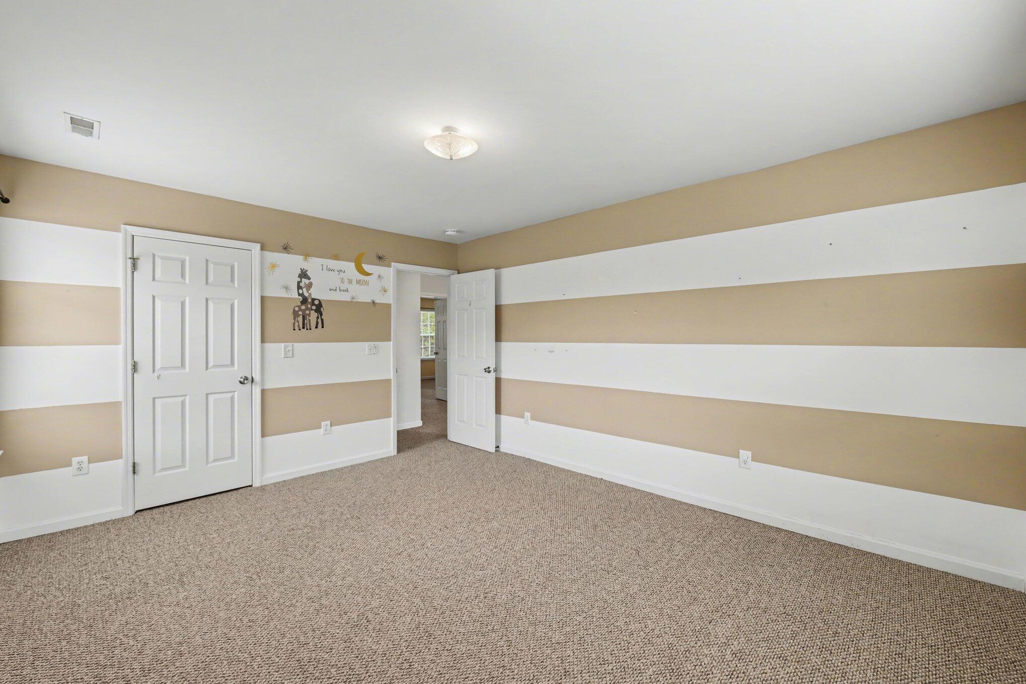 5400 Red Tip Lane