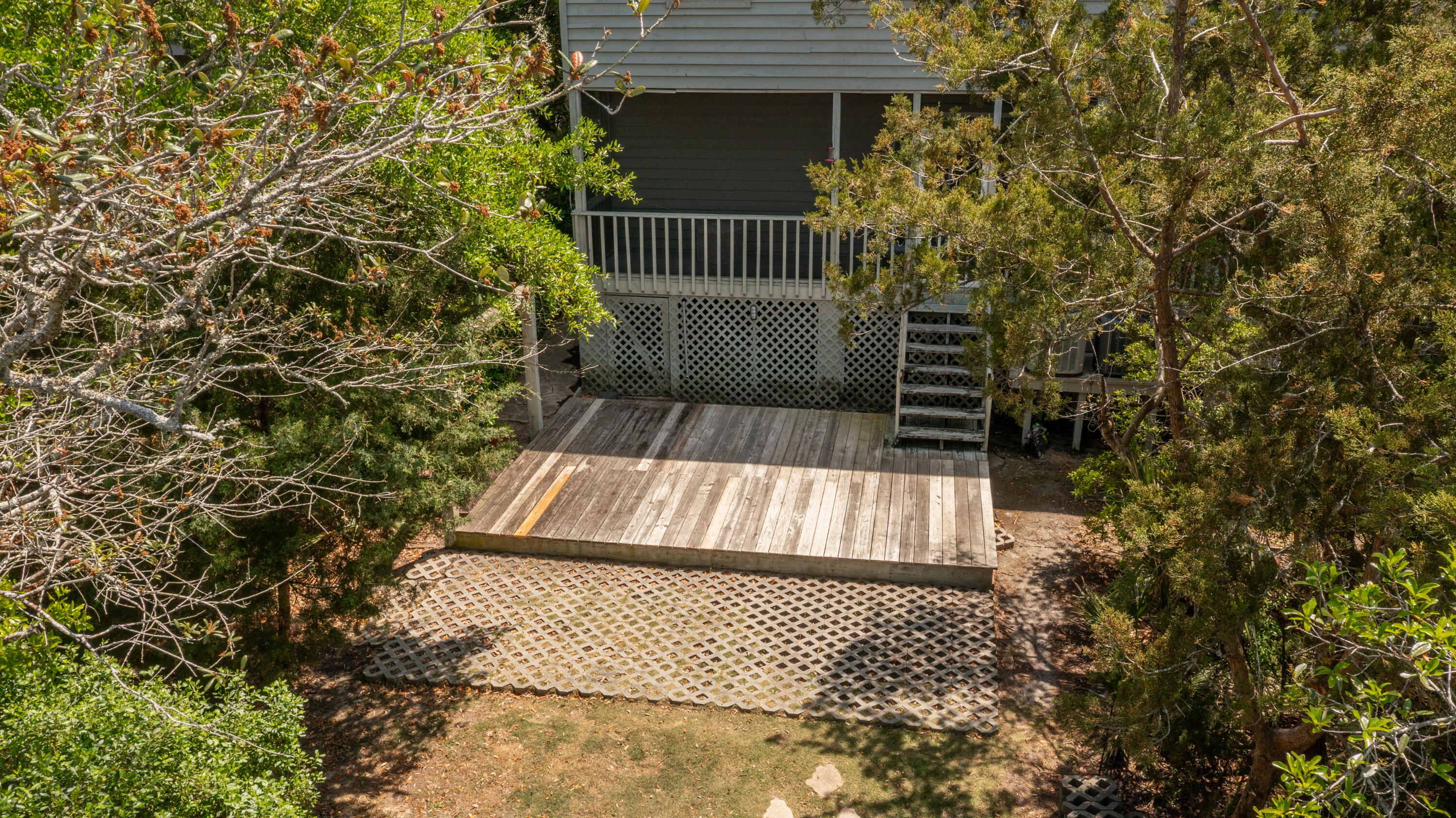 1069 Marsh Court Lane