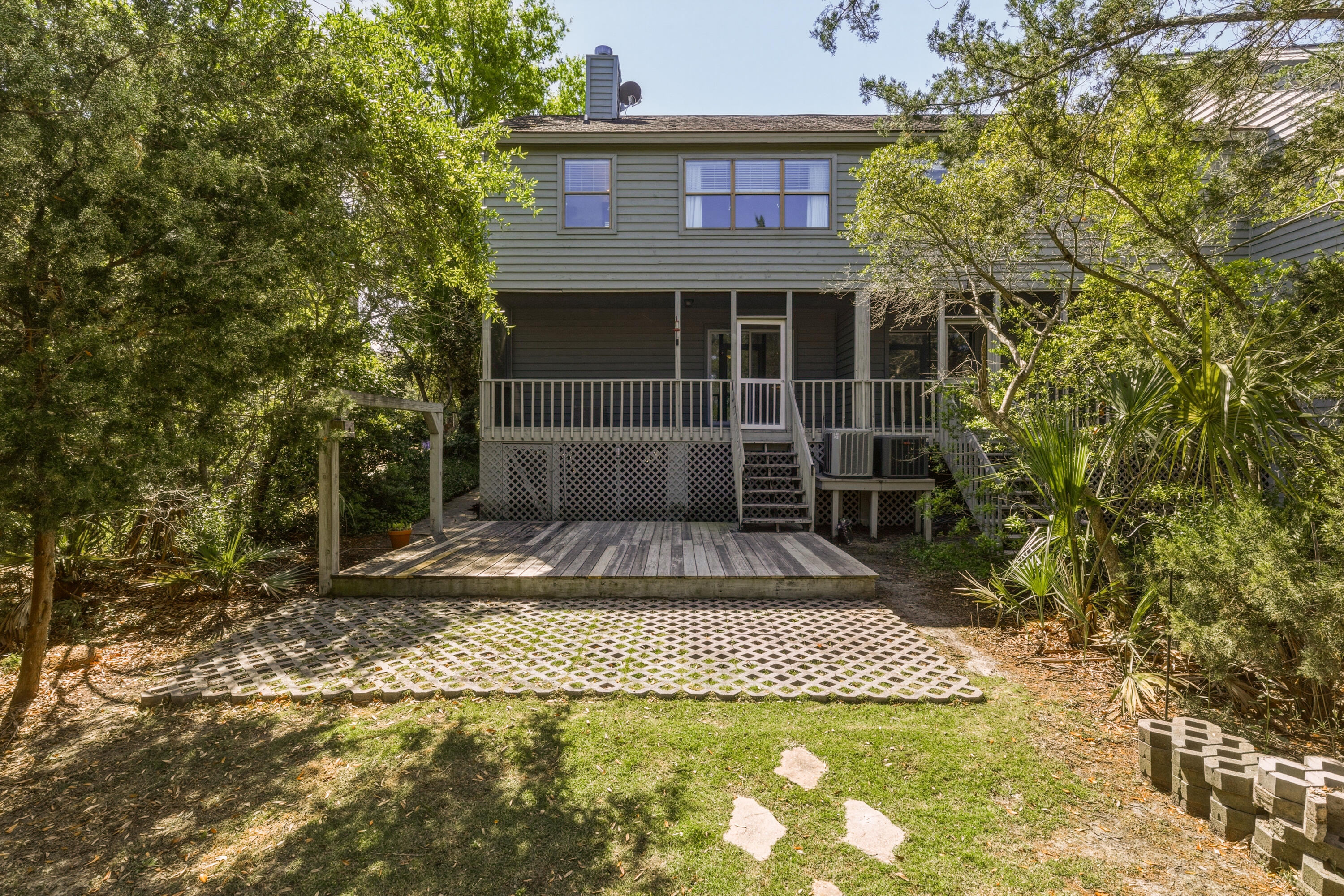 1069 Marsh Court Lane