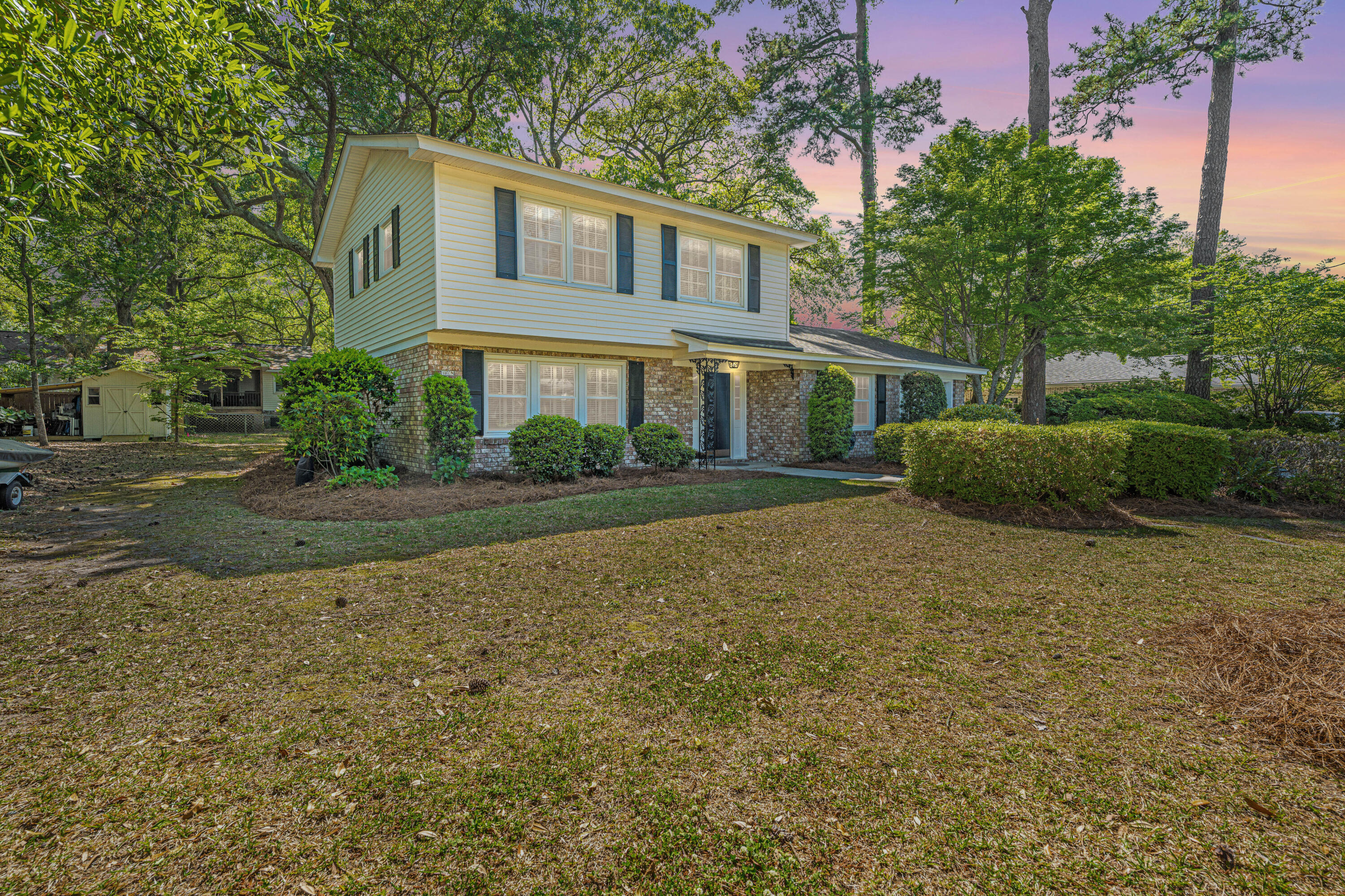 673 Highwood Circle