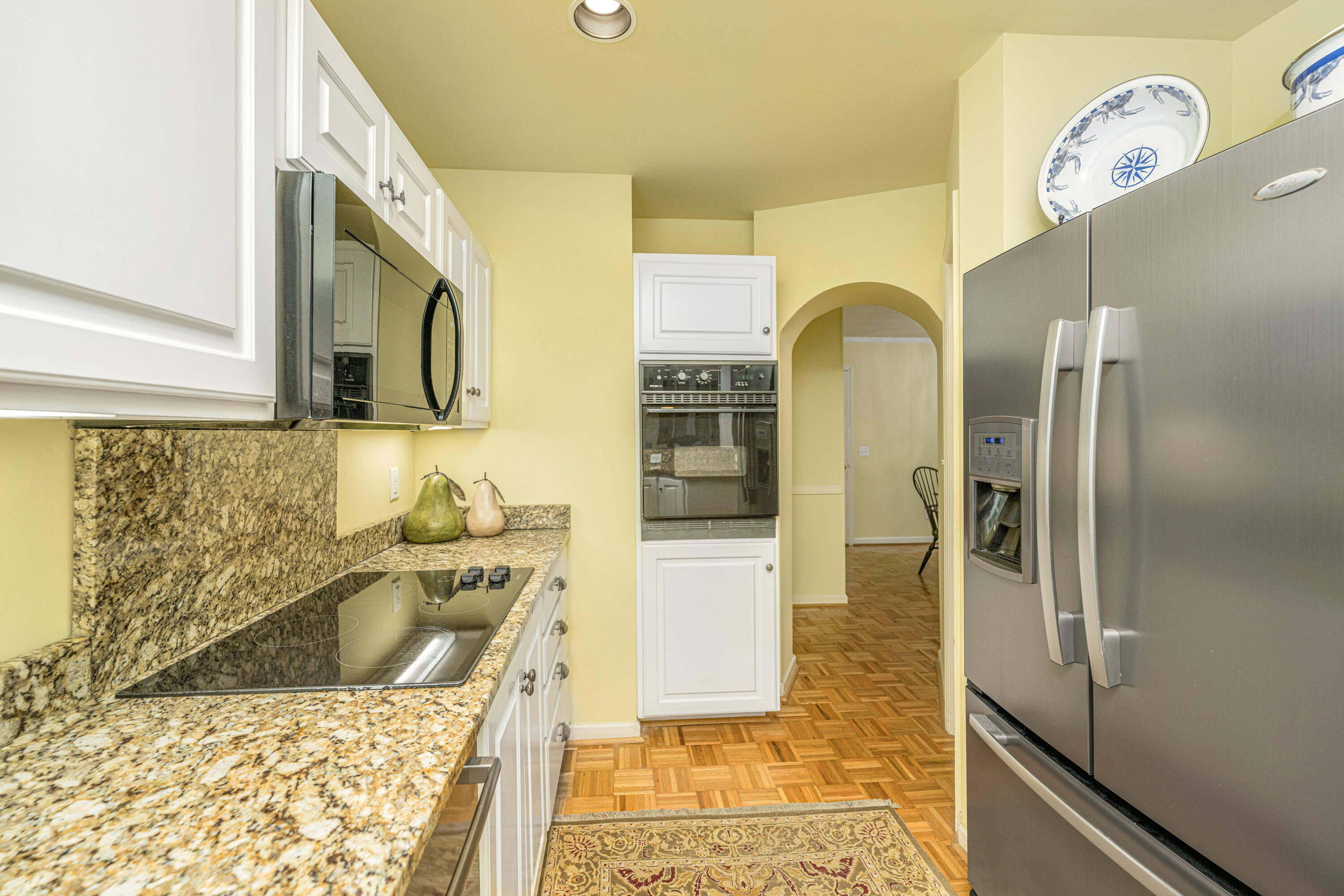 673 Highwood Circle