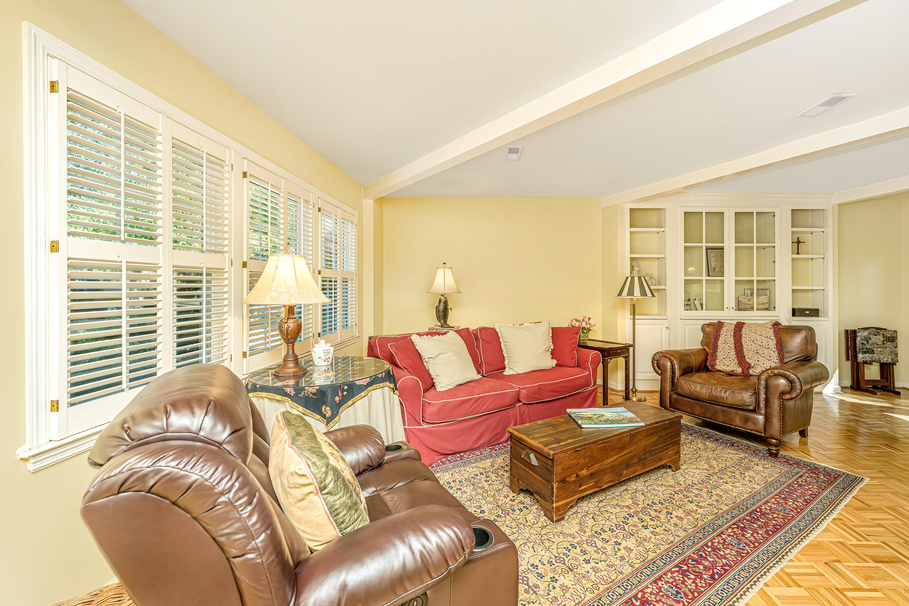 673 Highwood Circle