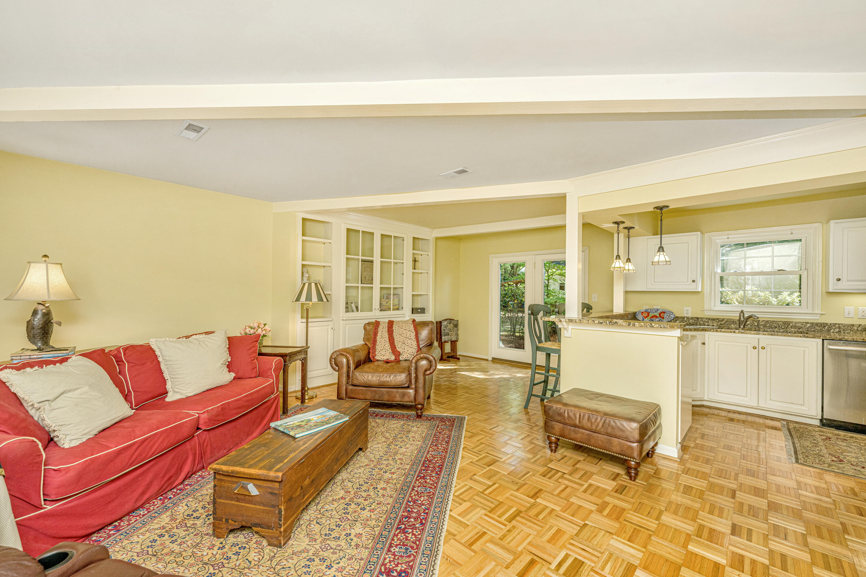 673 Highwood Circle