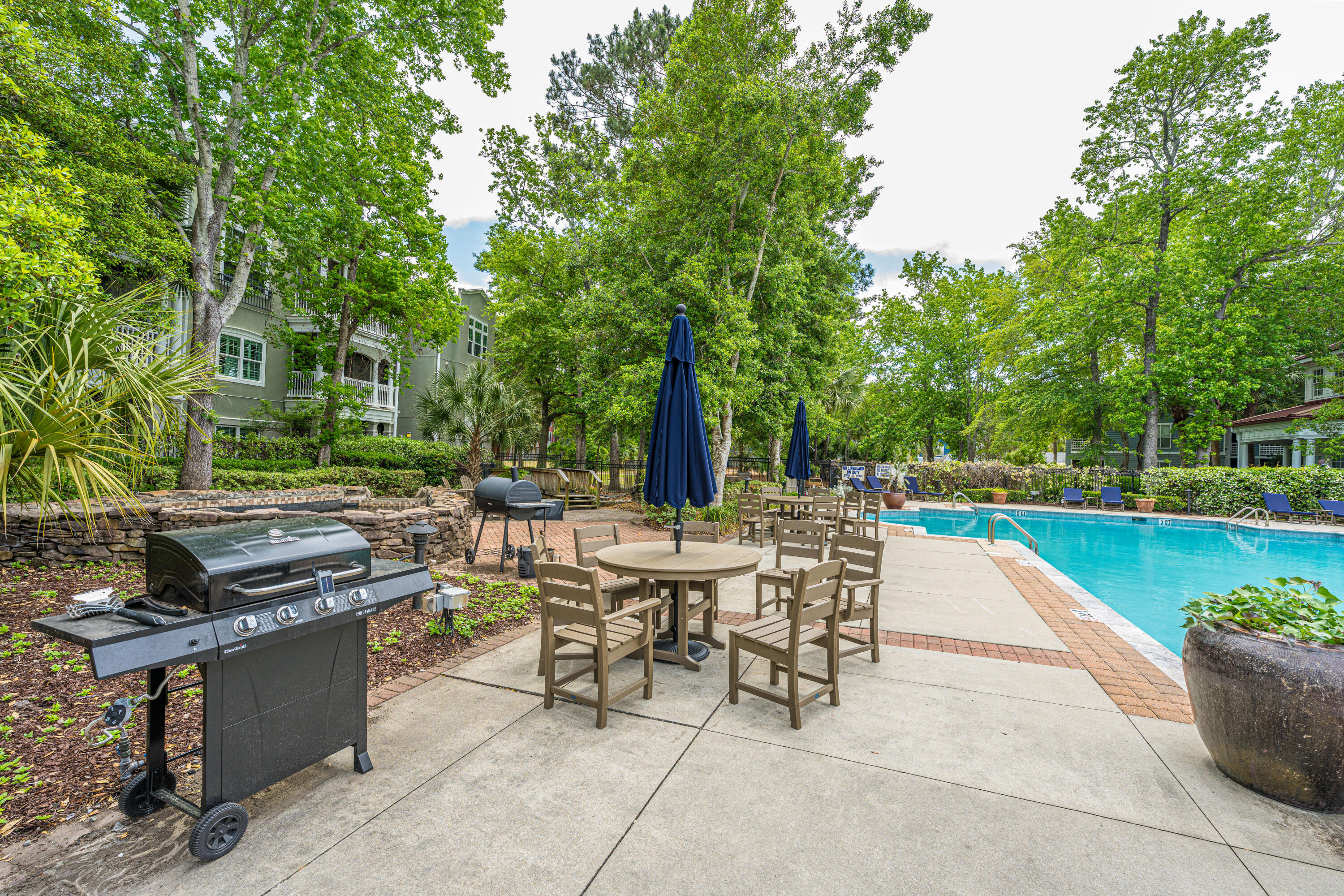 1814 Telfair Way