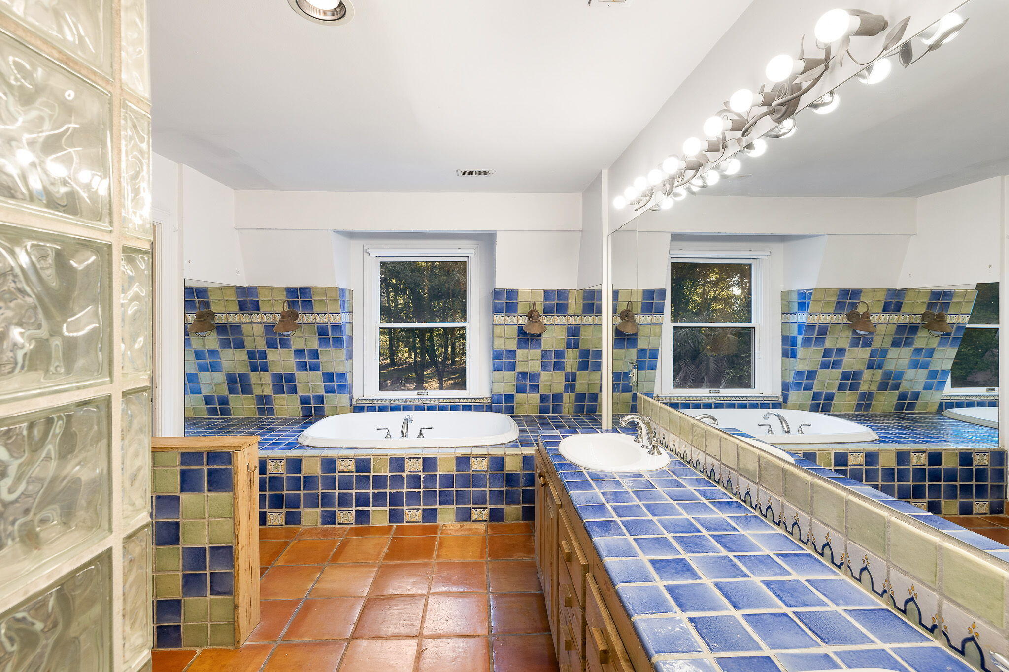 2258 Shad Drive