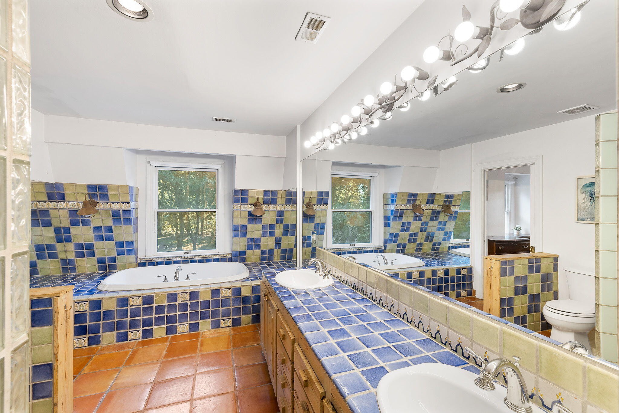 2258 Shad Drive