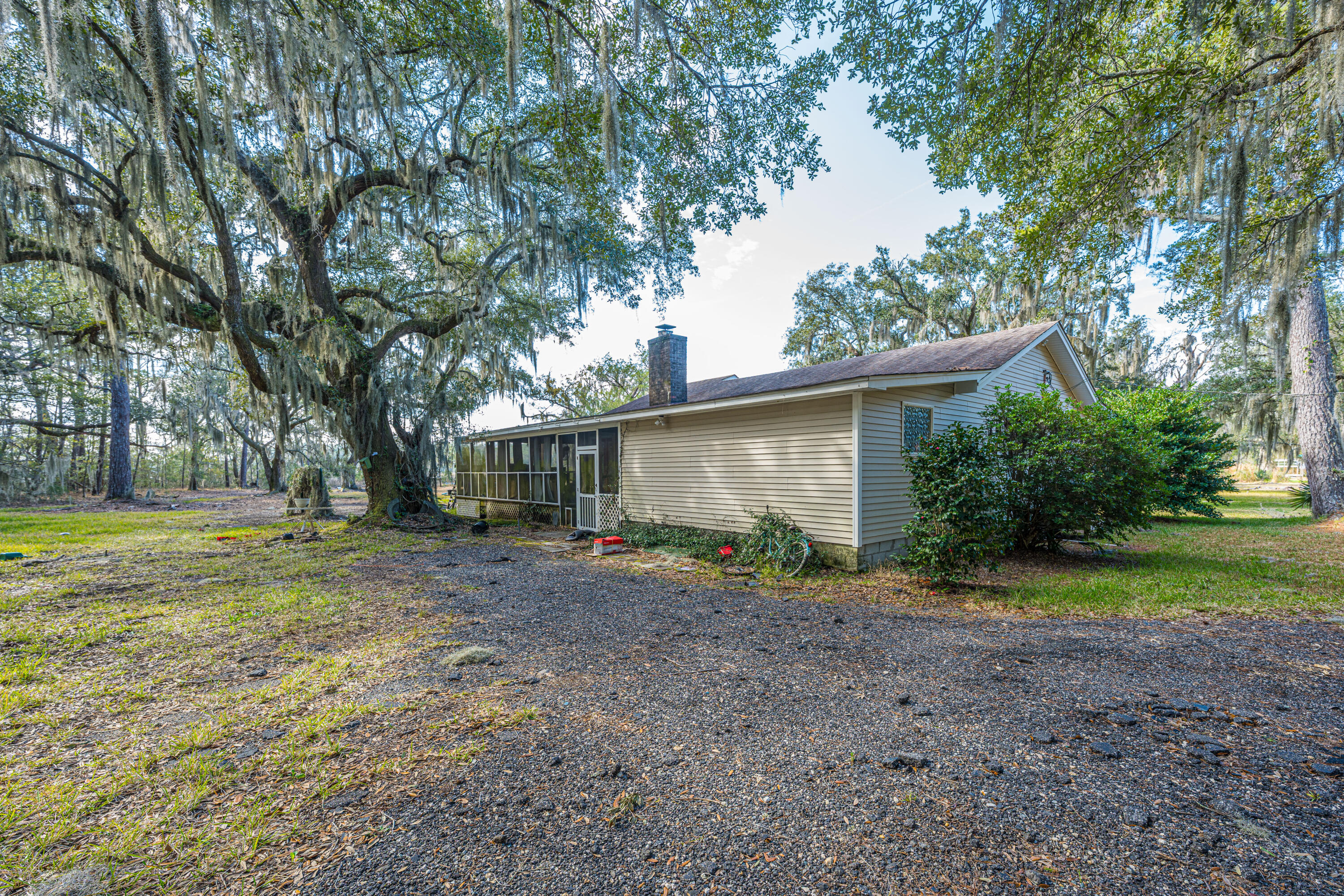 4107 Davison Road
