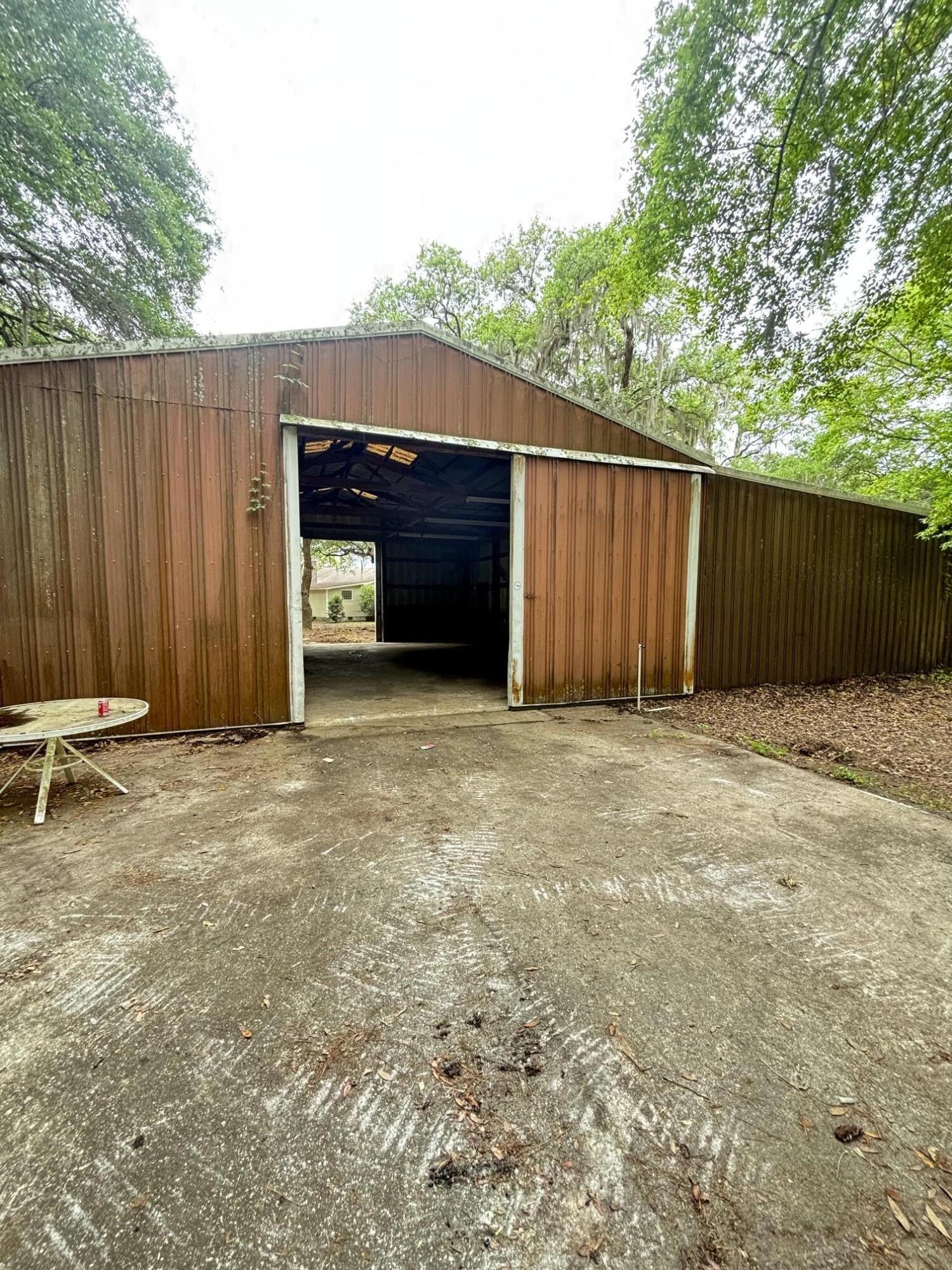 4107 Davison Road