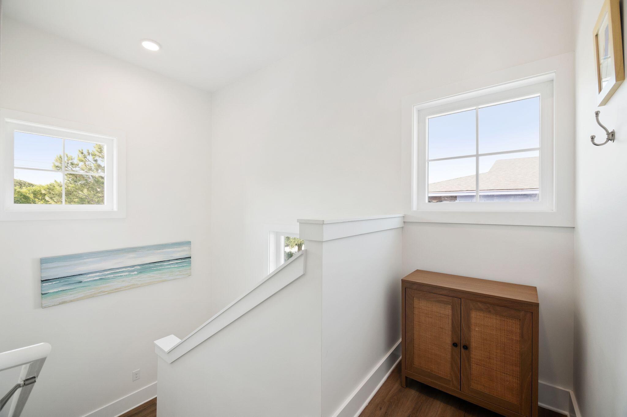 108 E Hudson Avenue