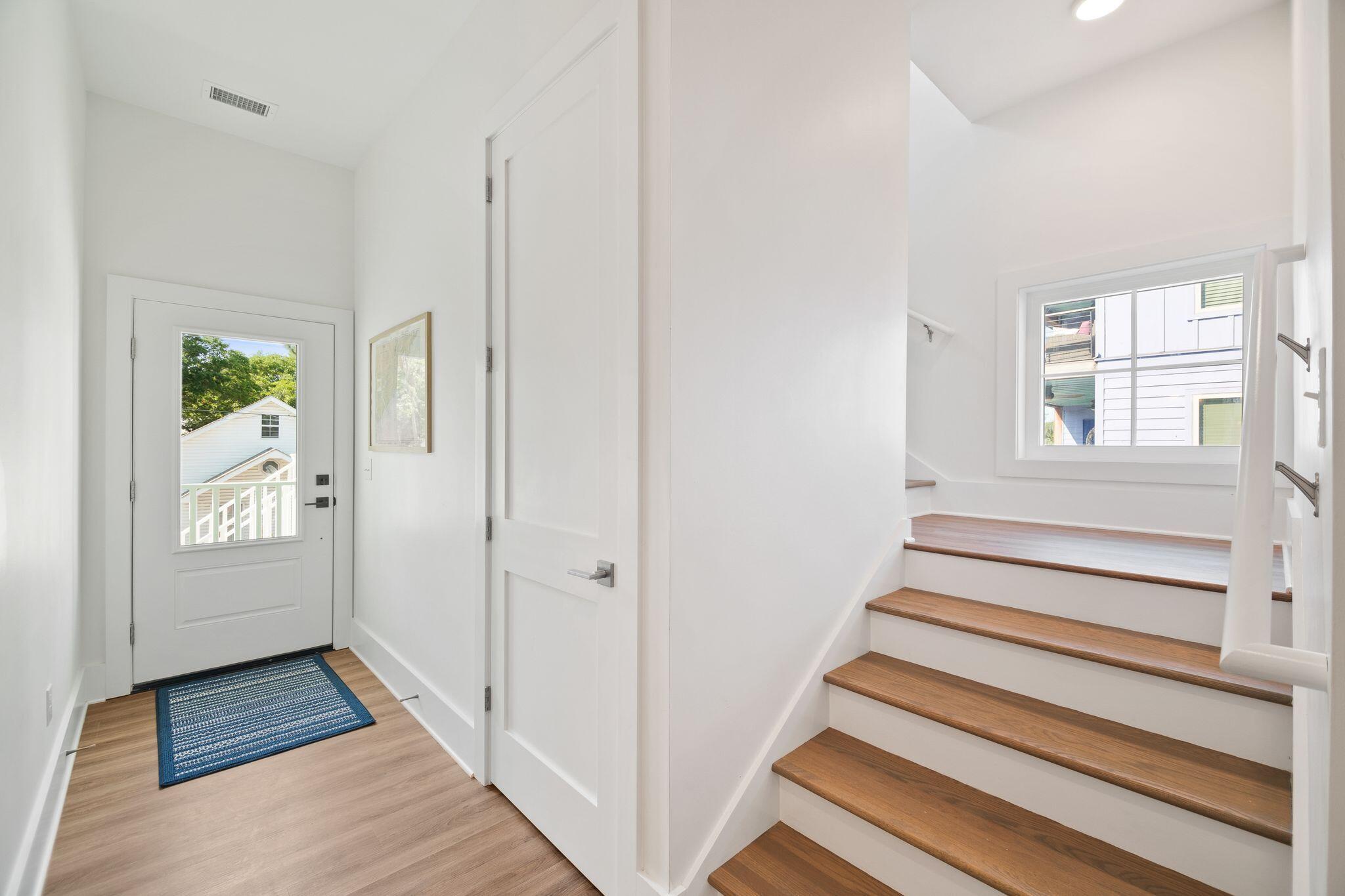 108 E Hudson Avenue