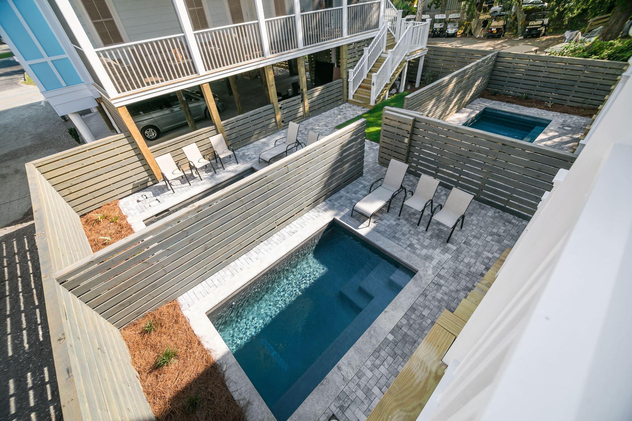 108 E Hudson Avenue