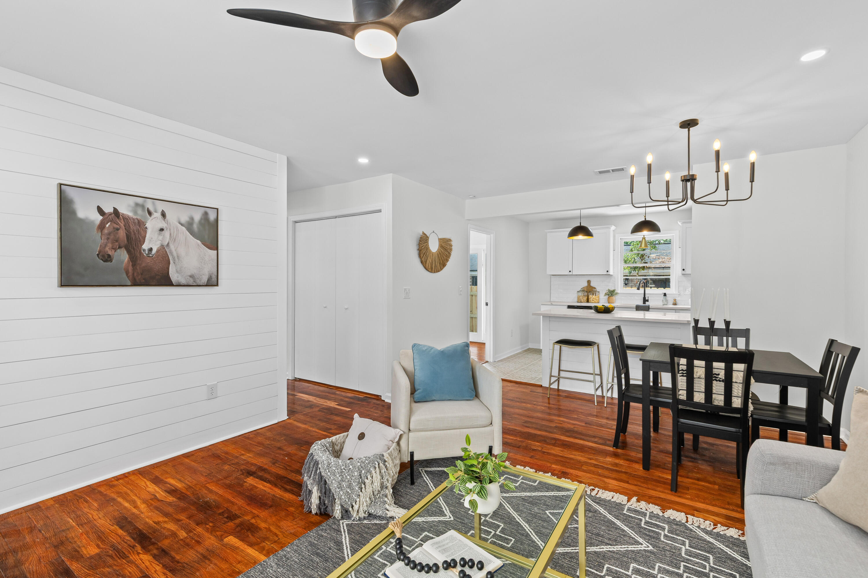 2708 Crestline Drive