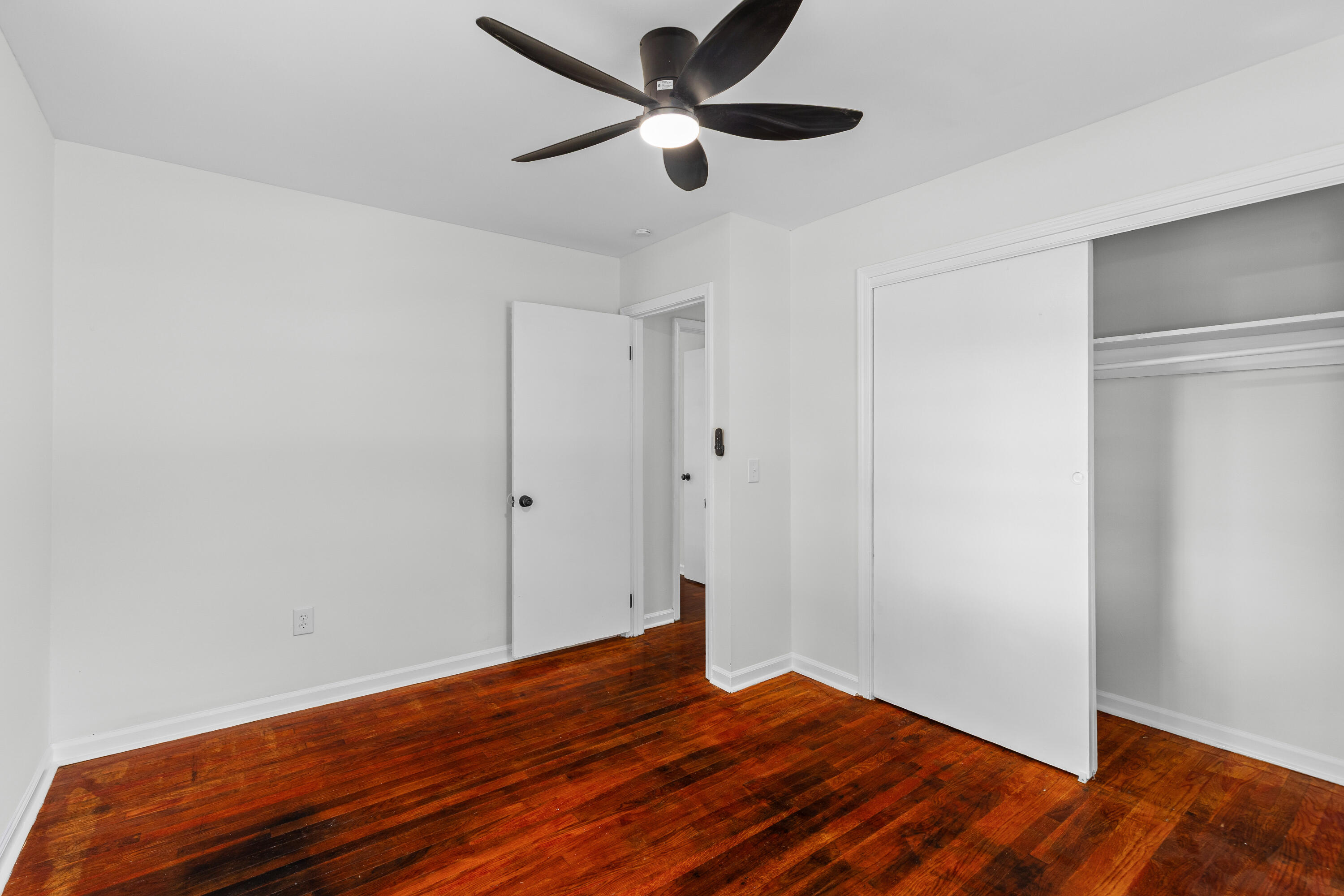 2708 Crestline Drive