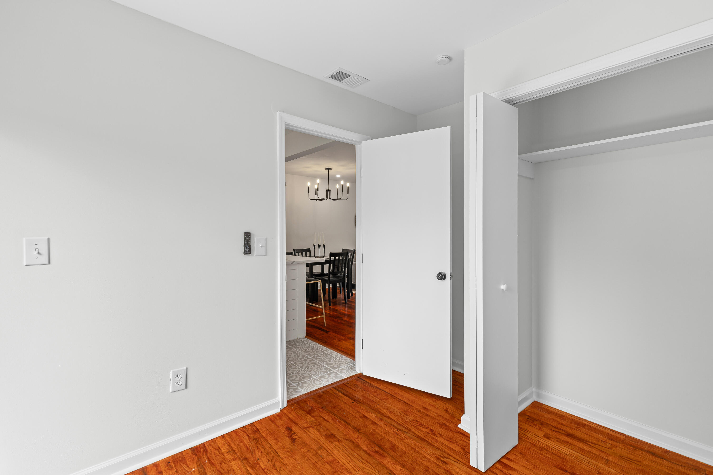 2708 Crestline Drive