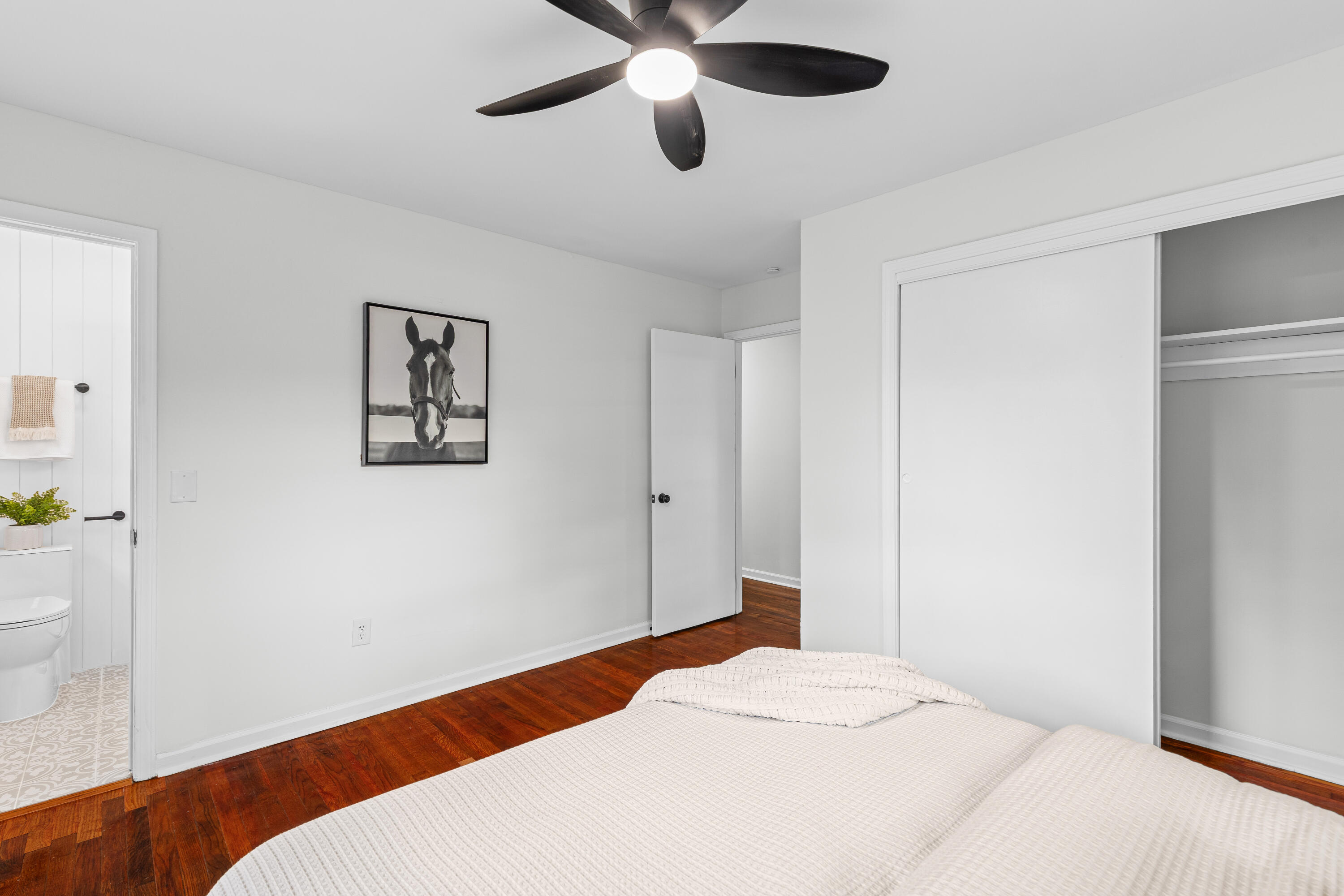 2708 Crestline Drive
