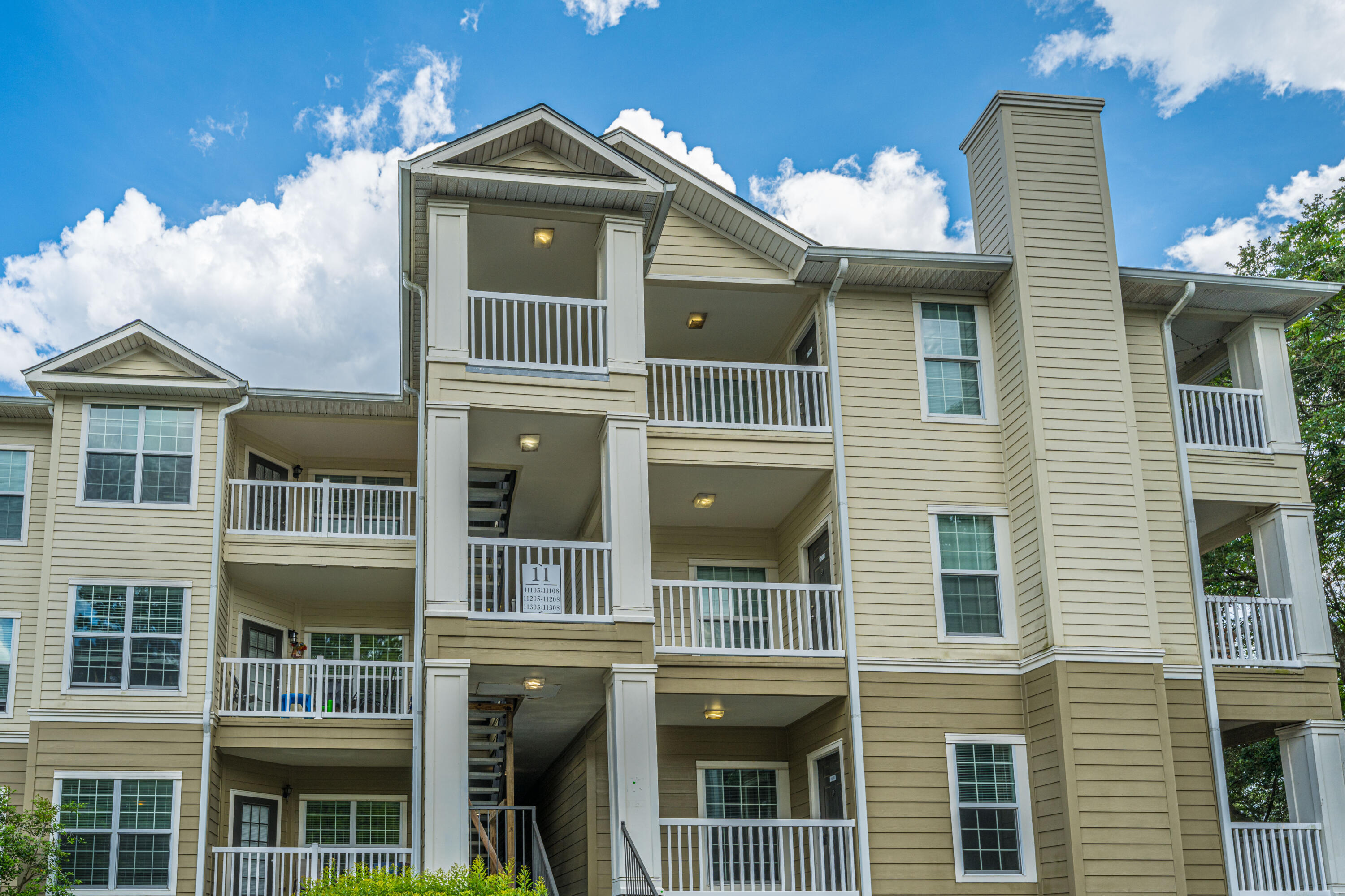 700 Daniel Ellis Dr. Drive # 11105